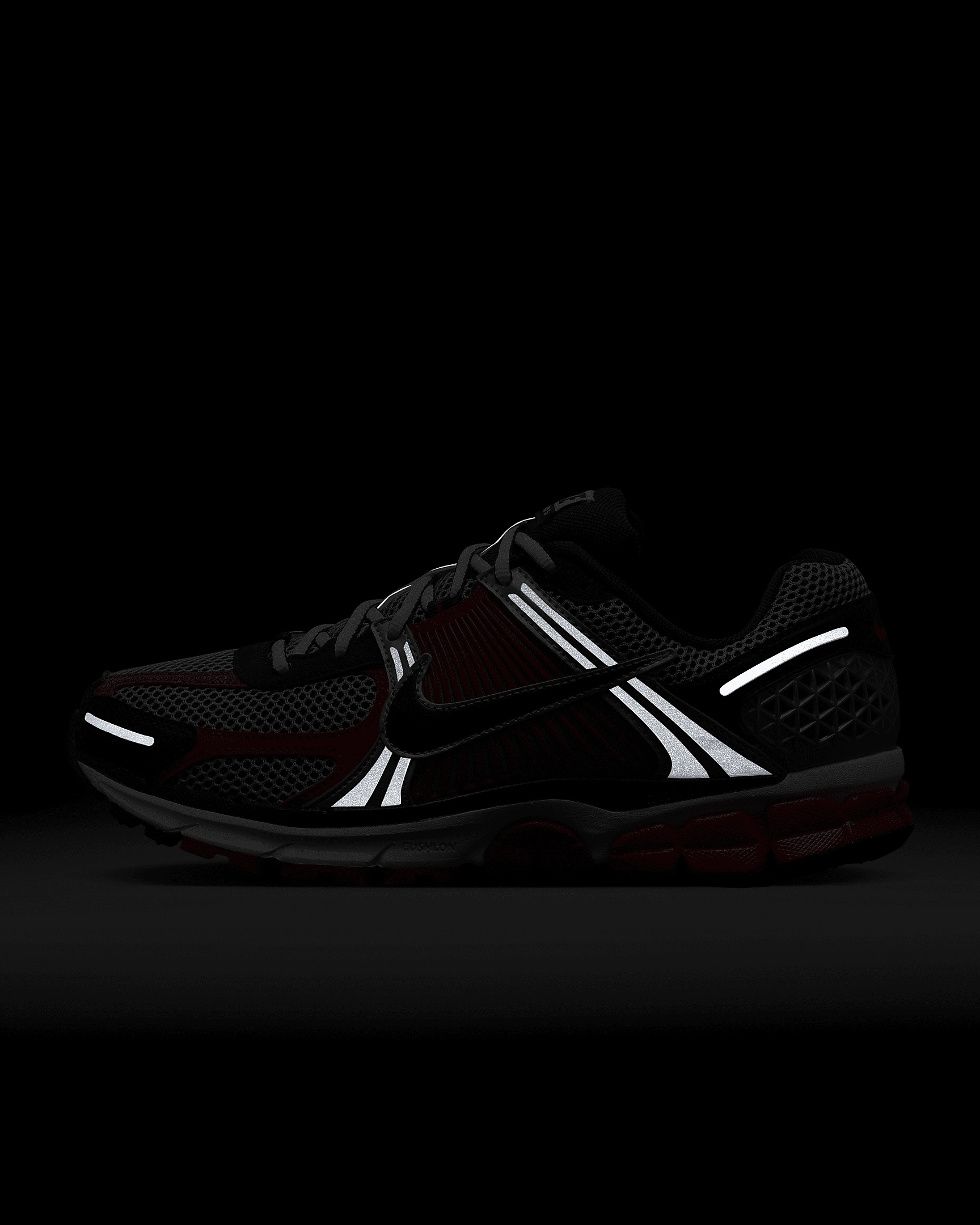 Nike Zoom Vomero 5 Men's Shoes - 11