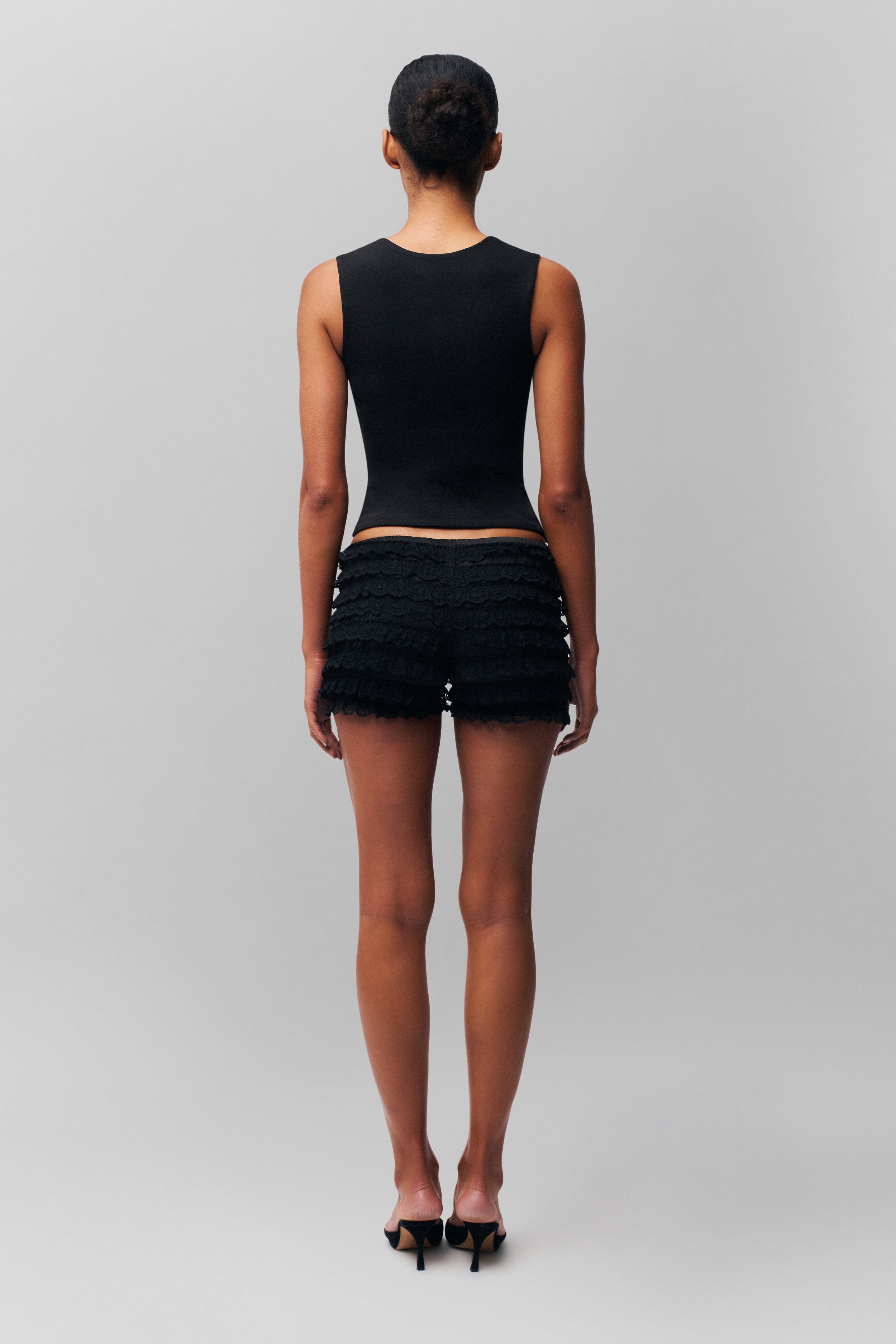 RUFFLE HOT SHORT - 6