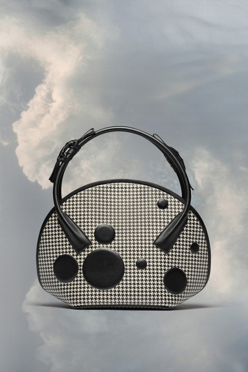Dots handbag 1