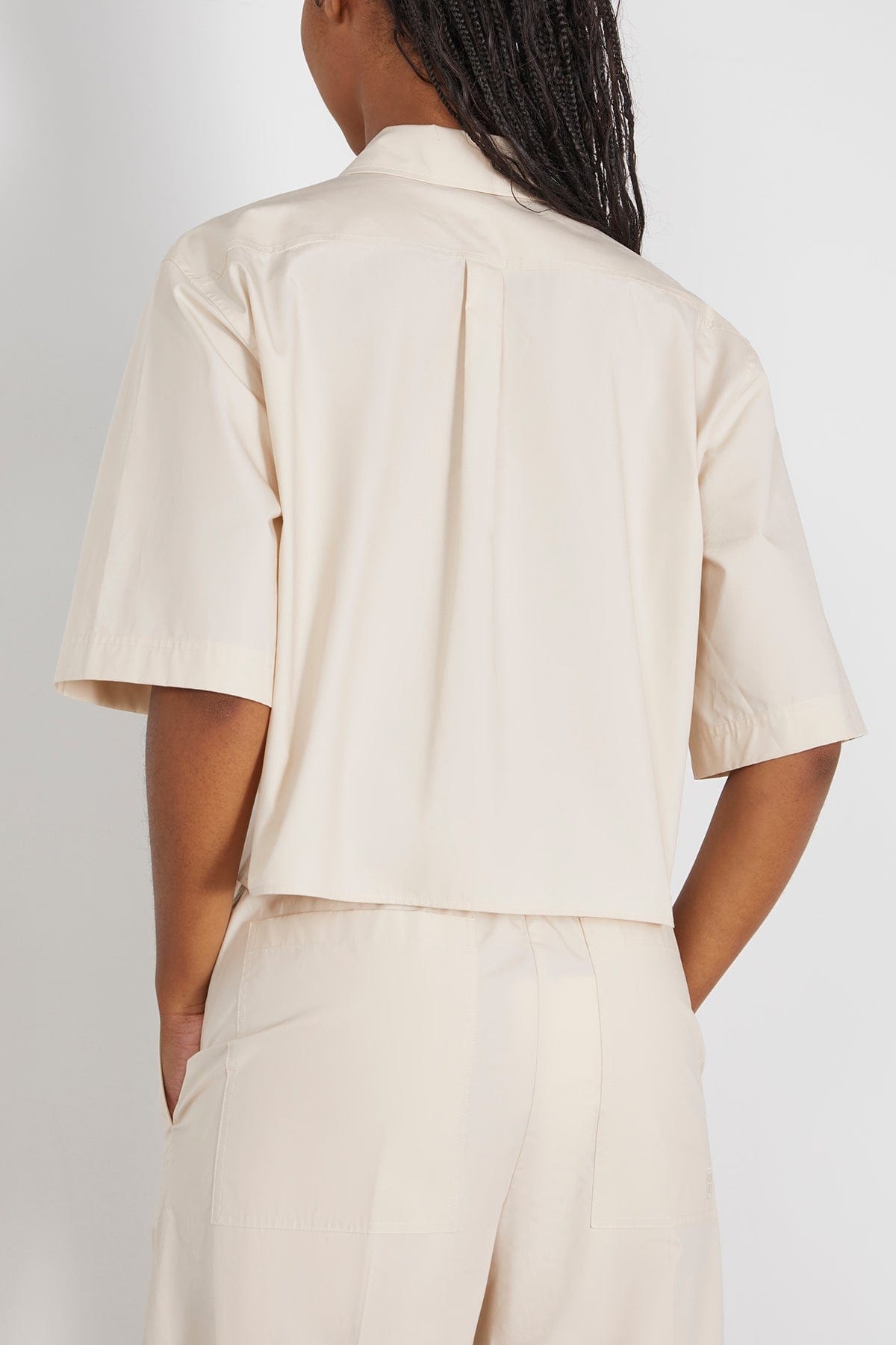 Cropped Cotton-Poplin Shirt in Stone - 4