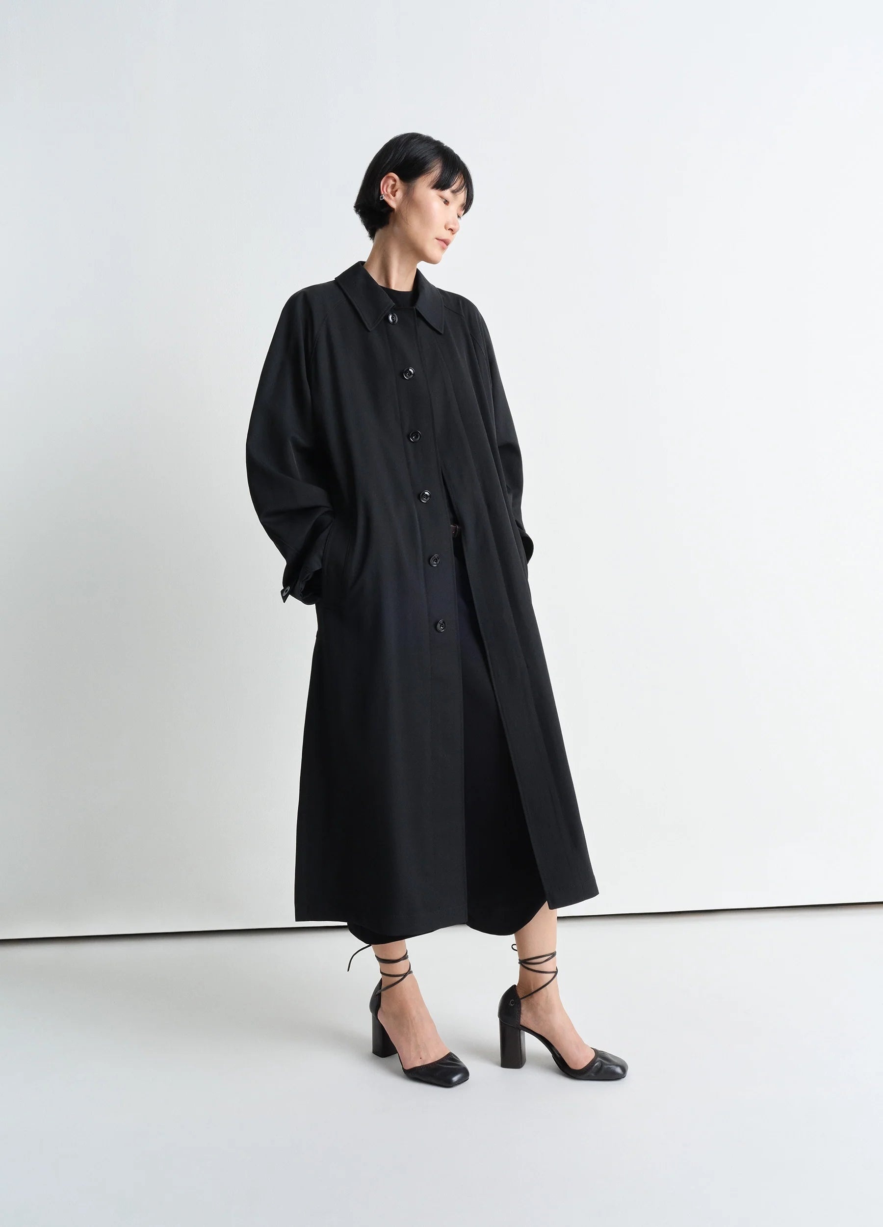 LIGHT SLITTED OVERCOAT - 2