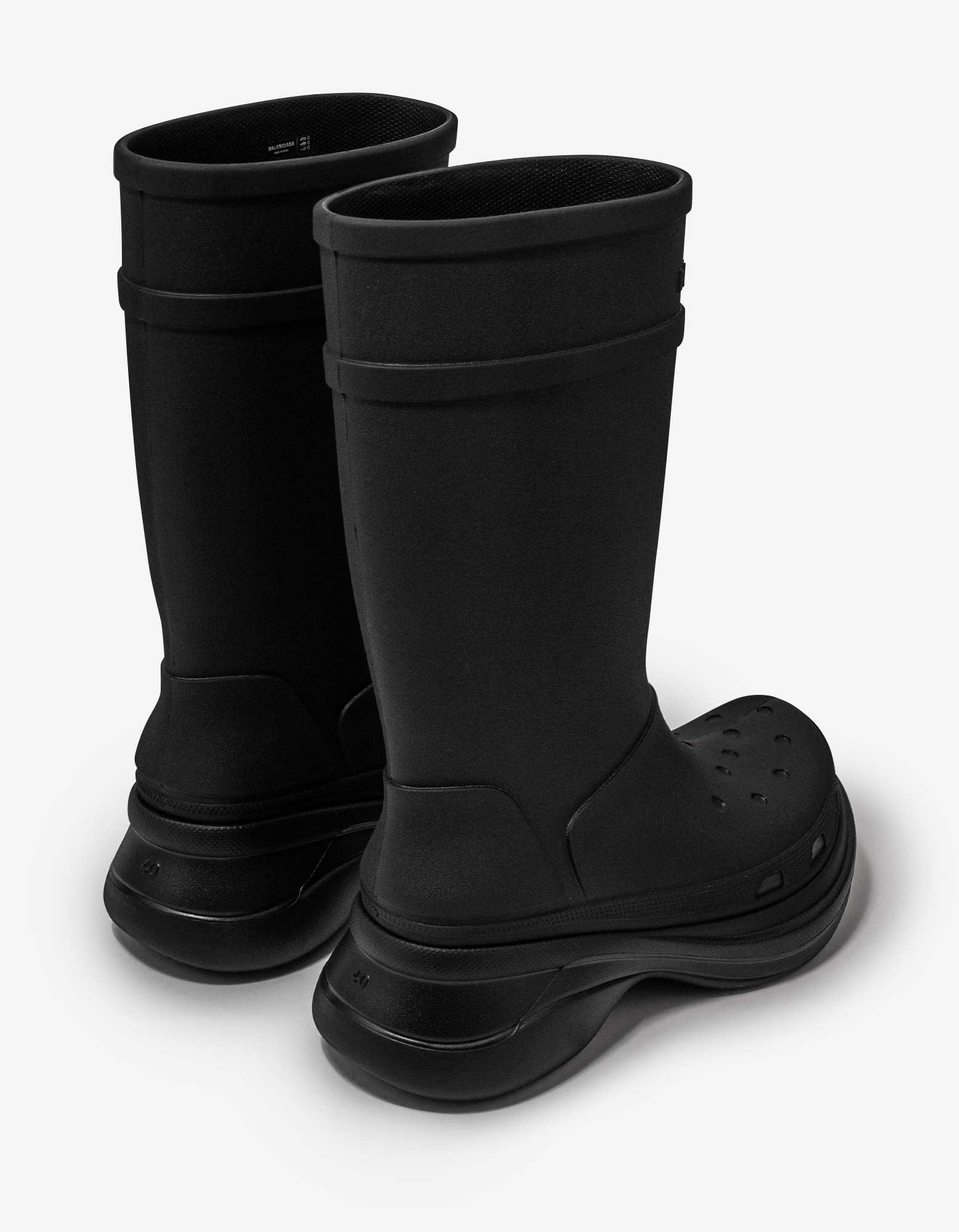 Black Crocs Boots - 6