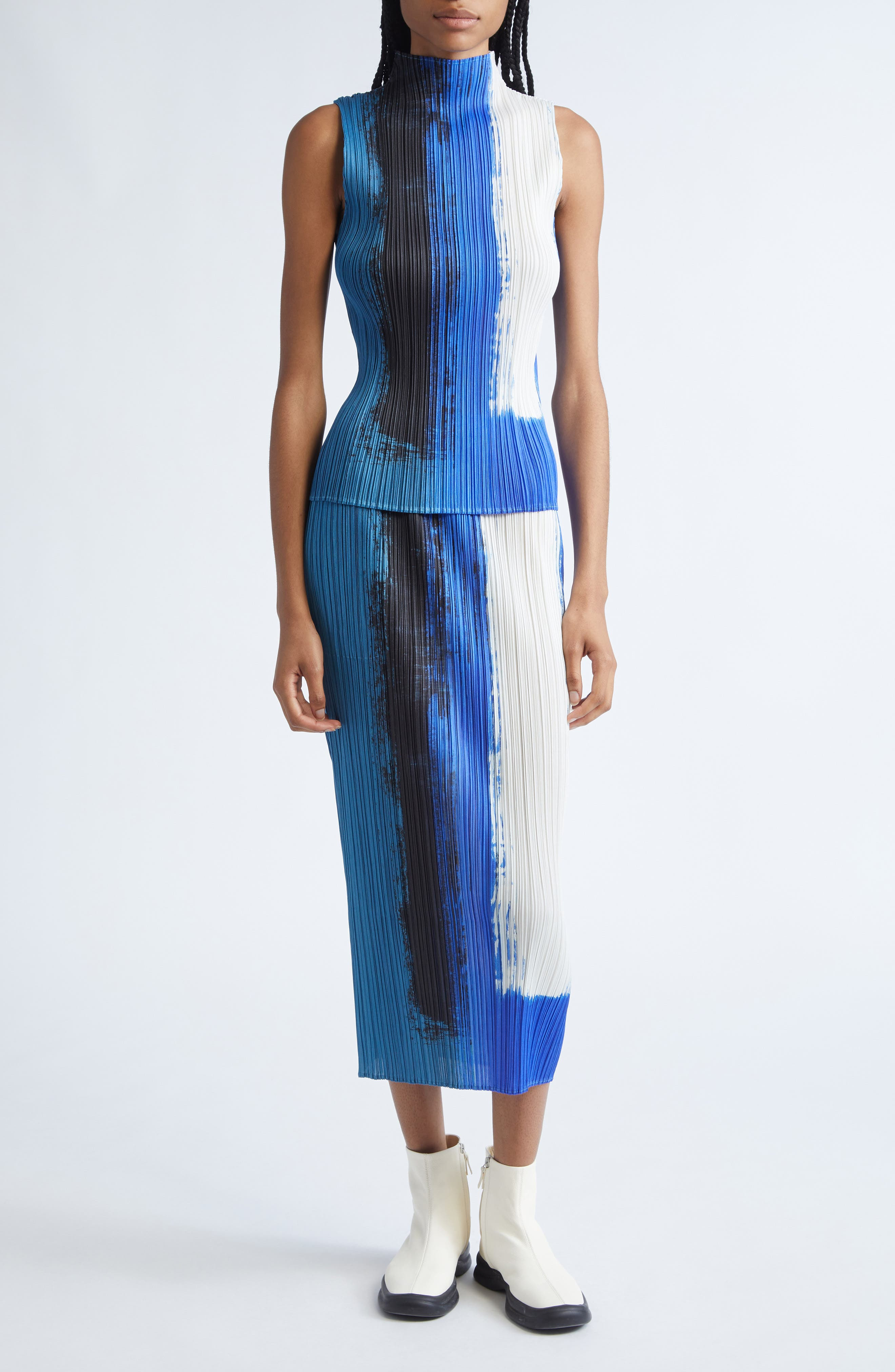 Pleats Please Issey Miyake Jump Print Pleated Skirt in Blue at Nordstrom - 2