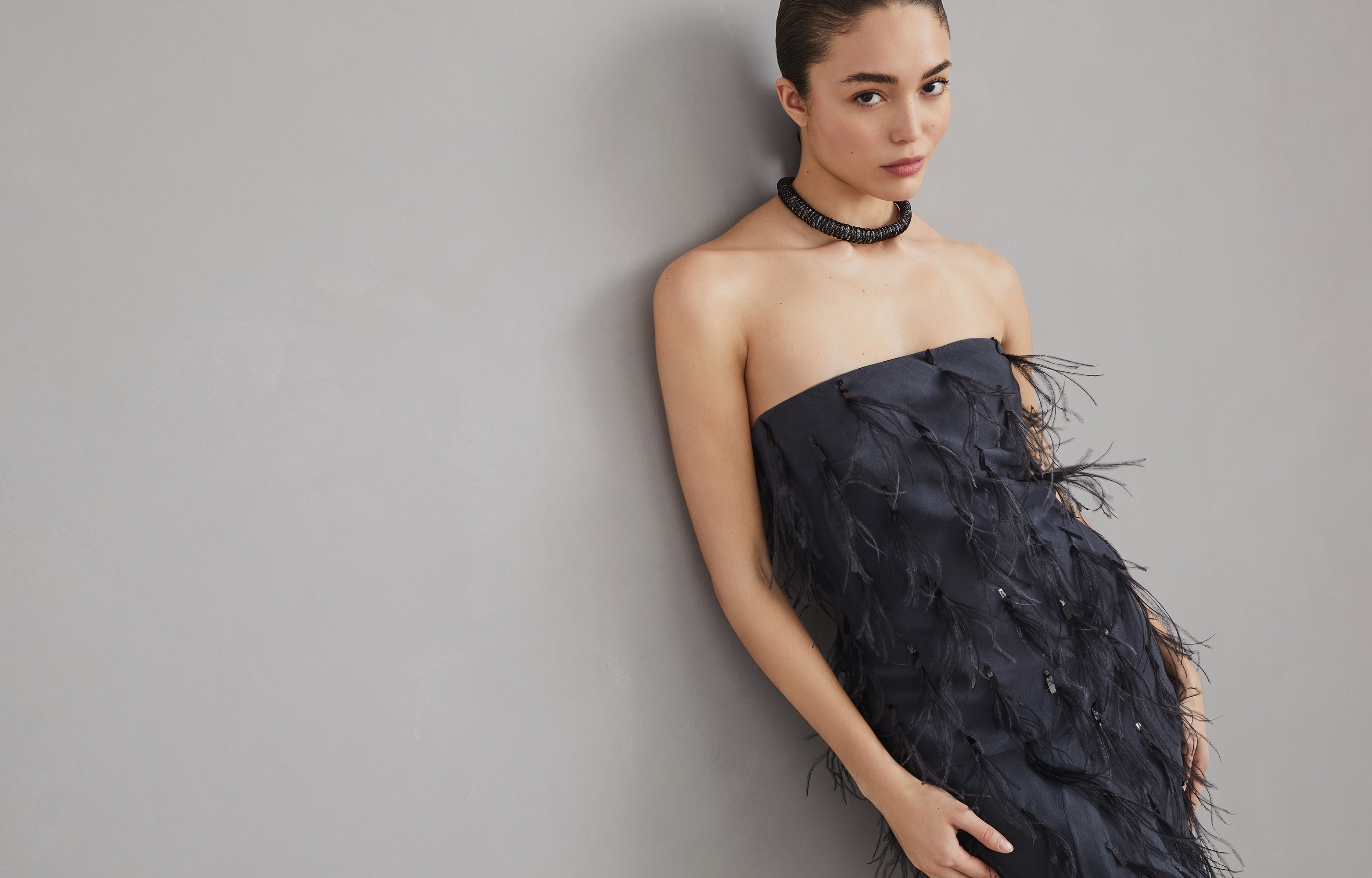 Crispy silk mermaid dress with dazzling feather embroidery - 6