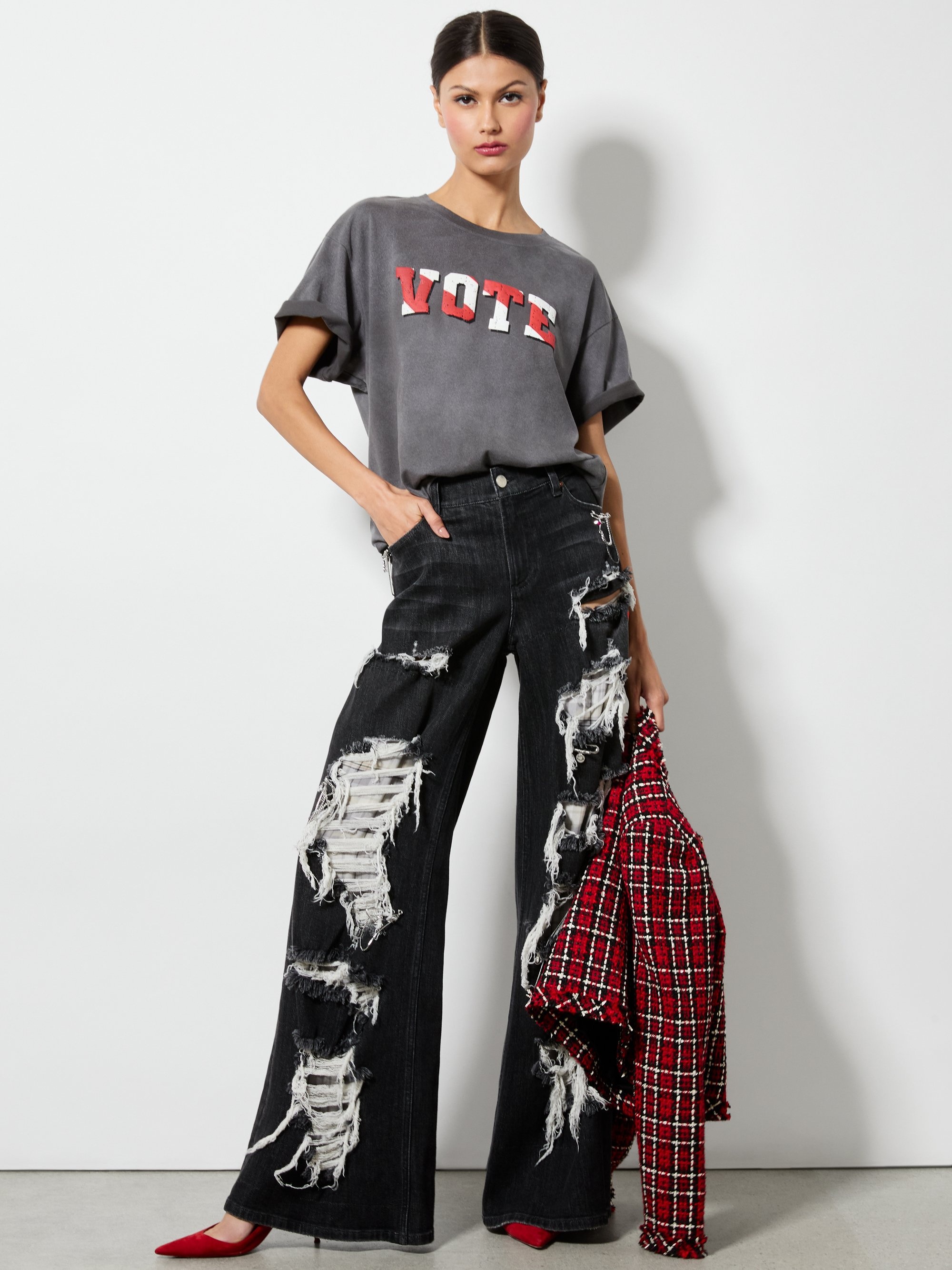 A+O X I AM A VOTER® EVAN OVERSIZED TEE - 3