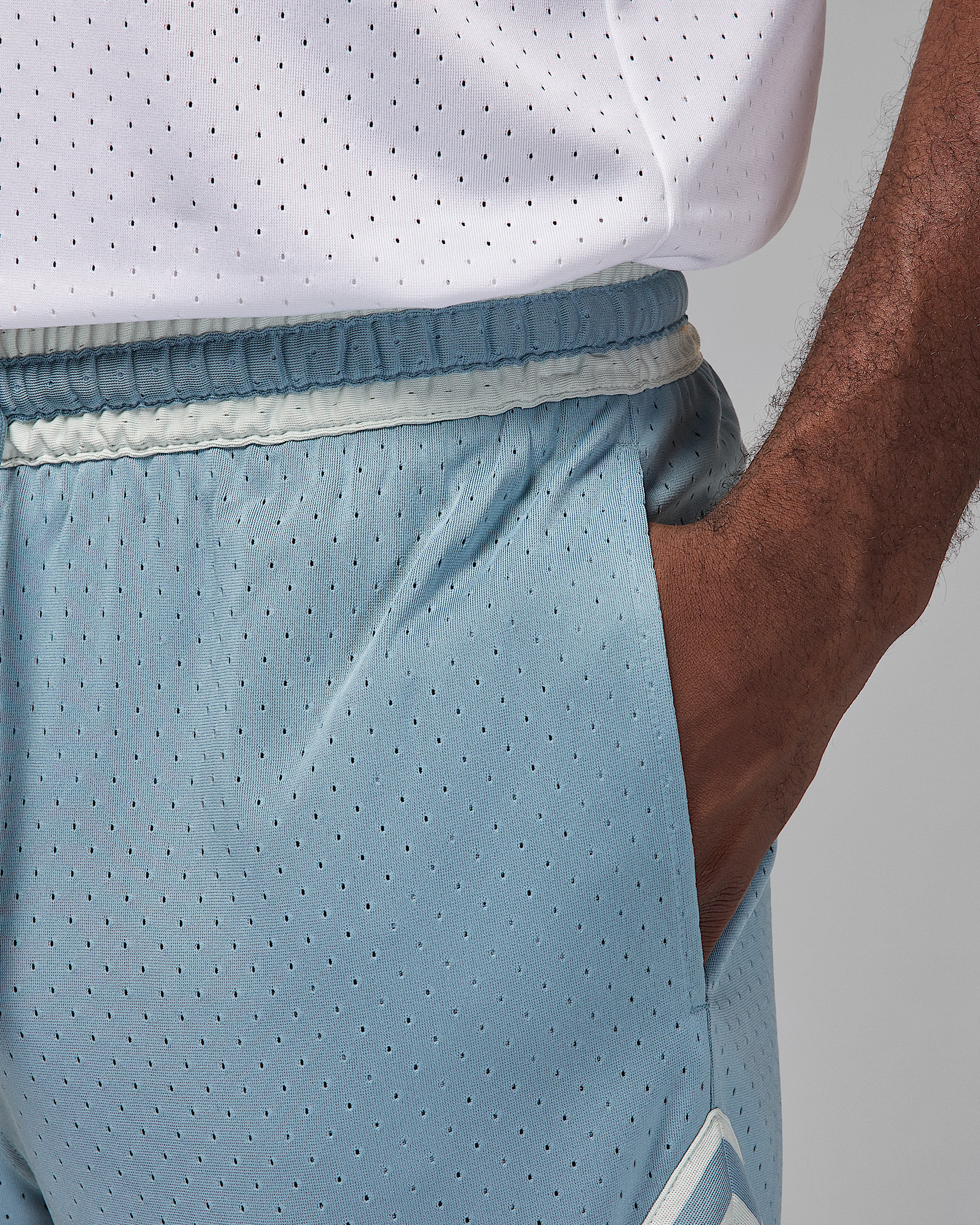 Jordan Sport Men's Dri-FIT Mesh Diamond Shorts - 4