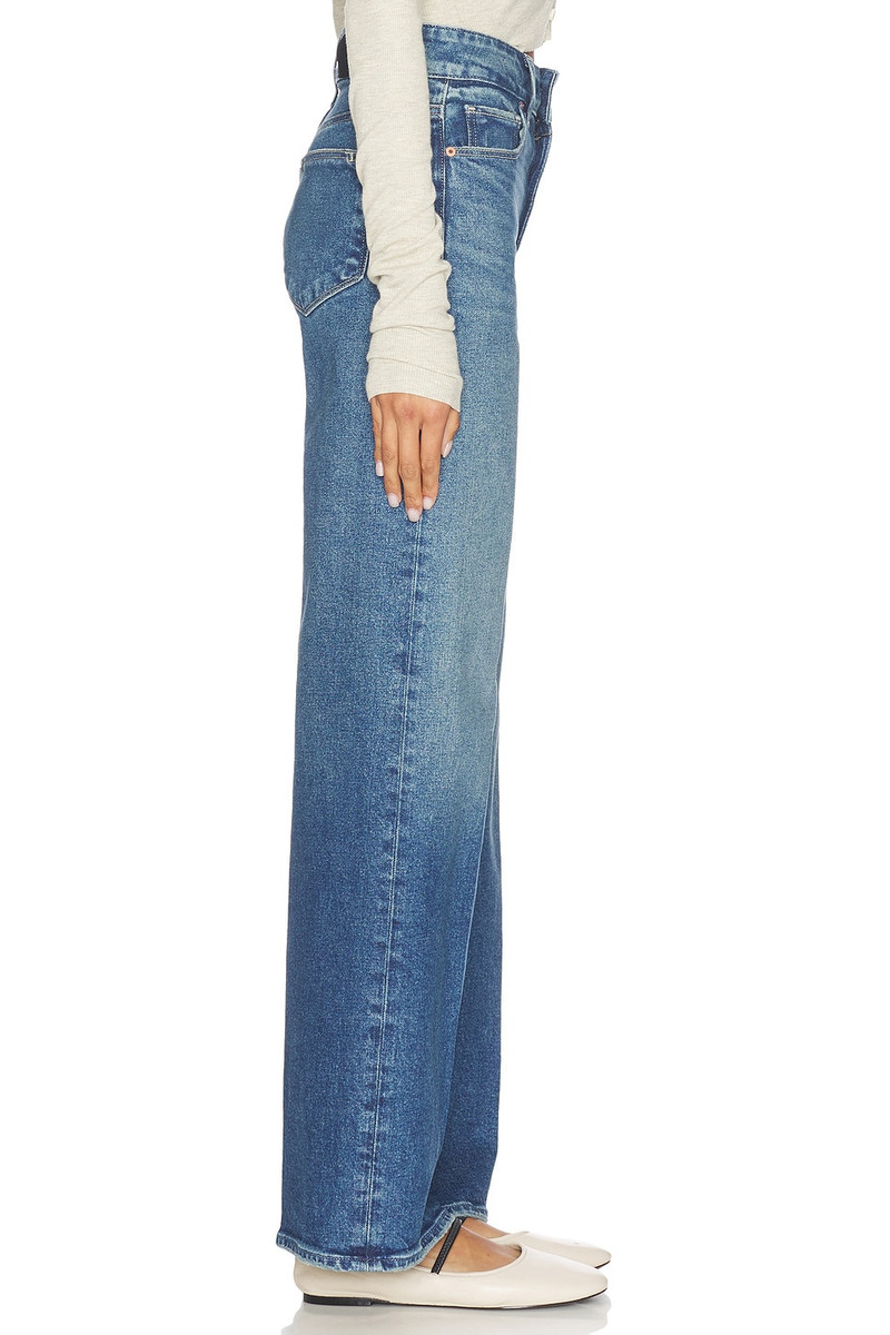 PAIGE Sasha Jeans outlook