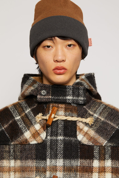 Acne Studios Reversible beanie beige/grey outlook