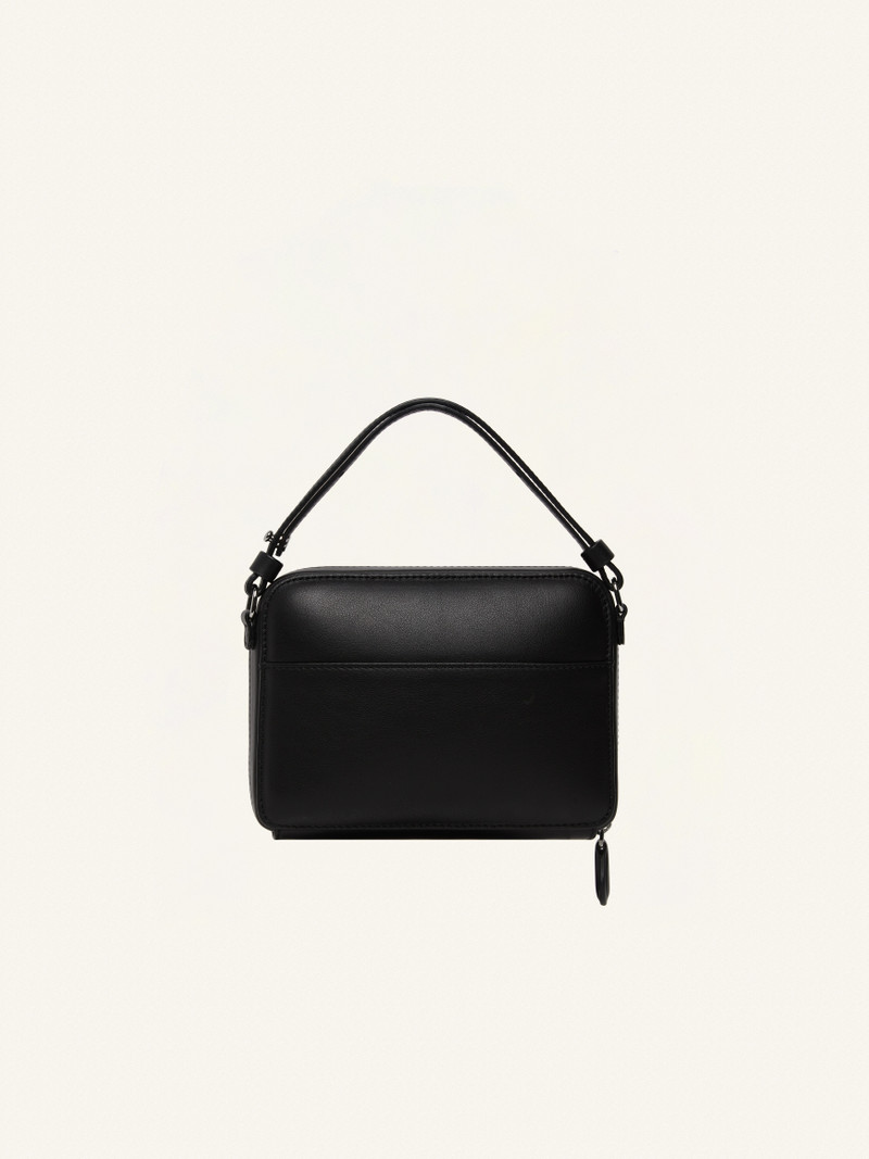 courrèges CLOUD LEATHER BAG outlook