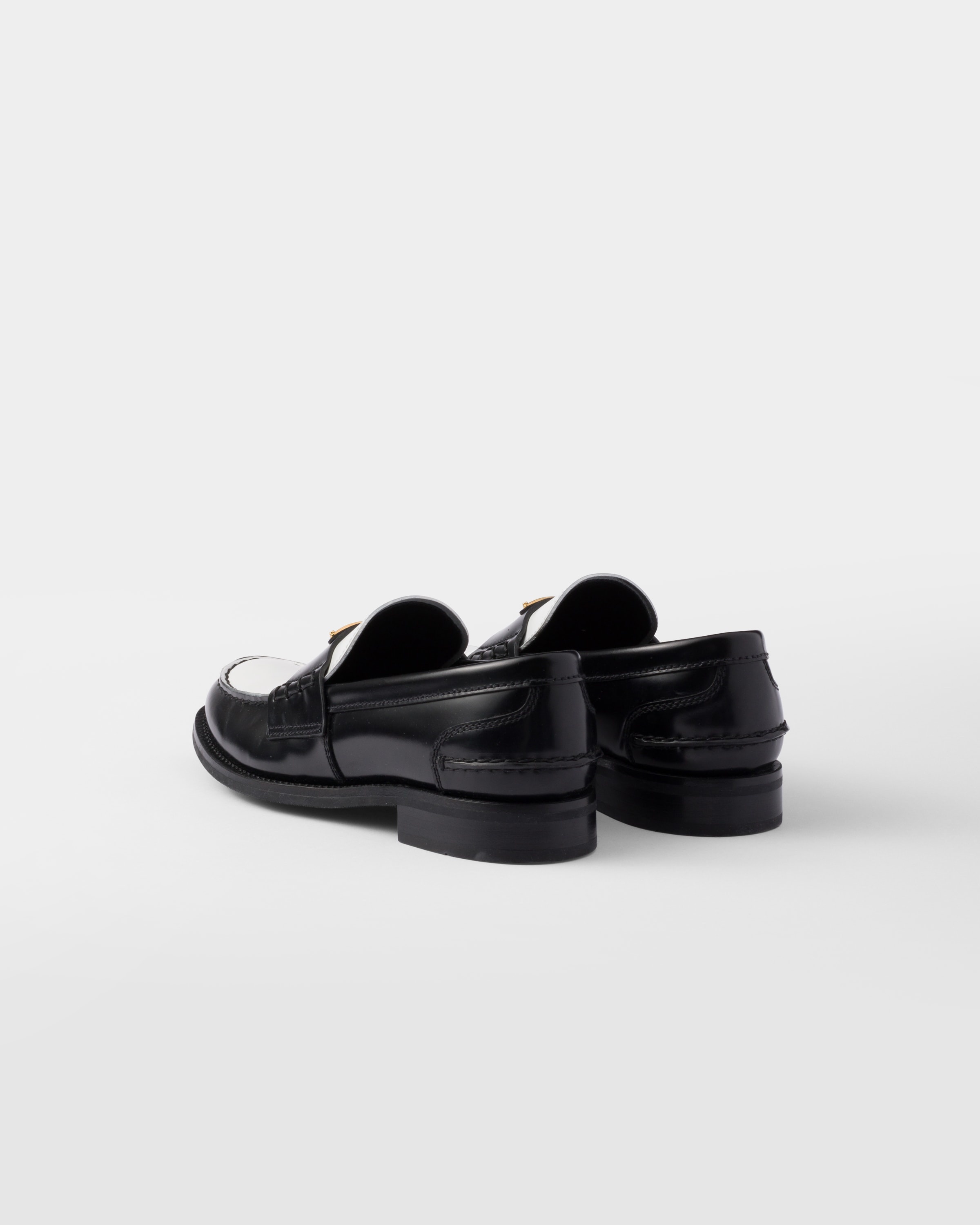 Two-tone brushed leather loafers - 5