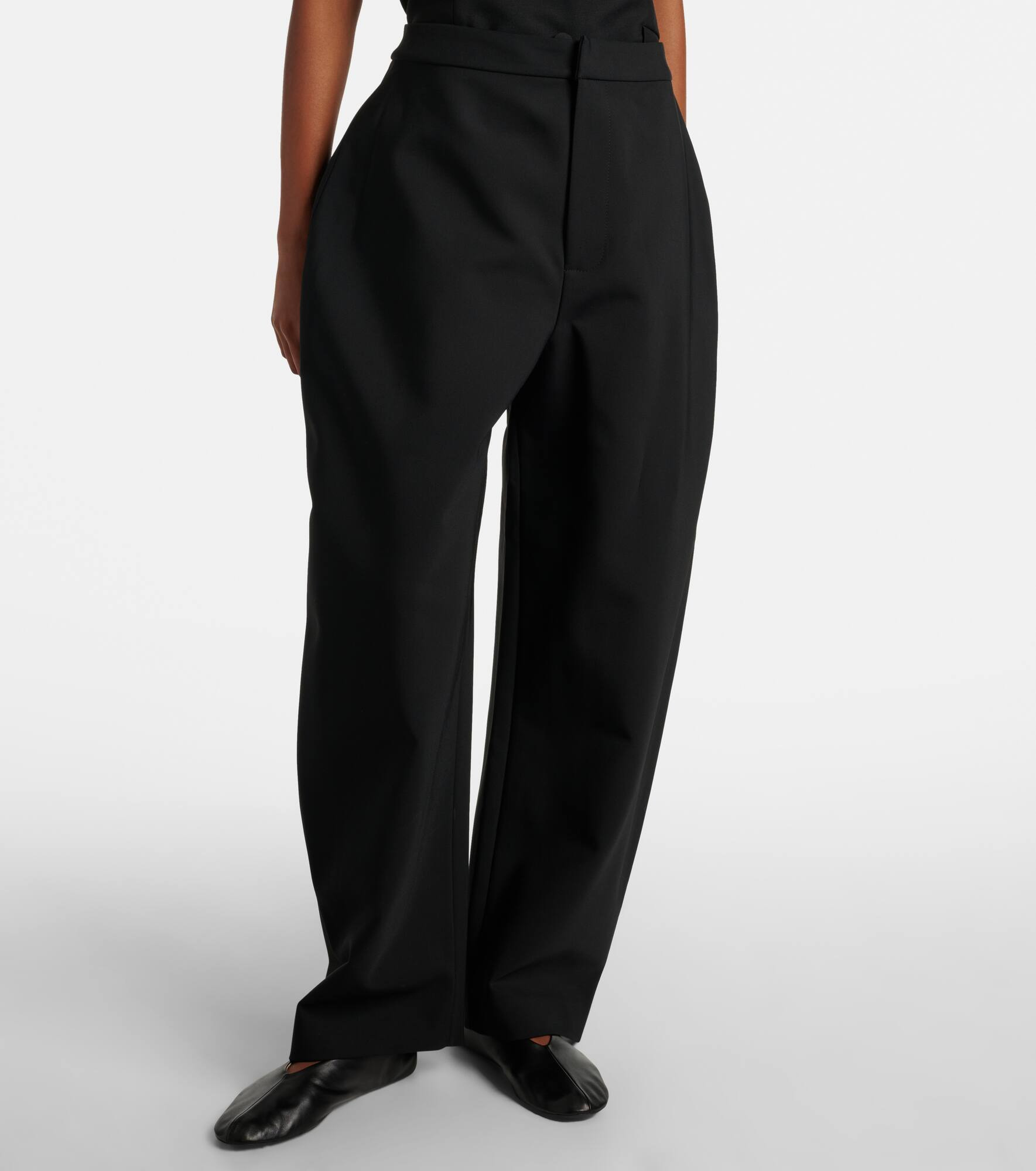 High-rise crêpe barrel-leg pants - 7