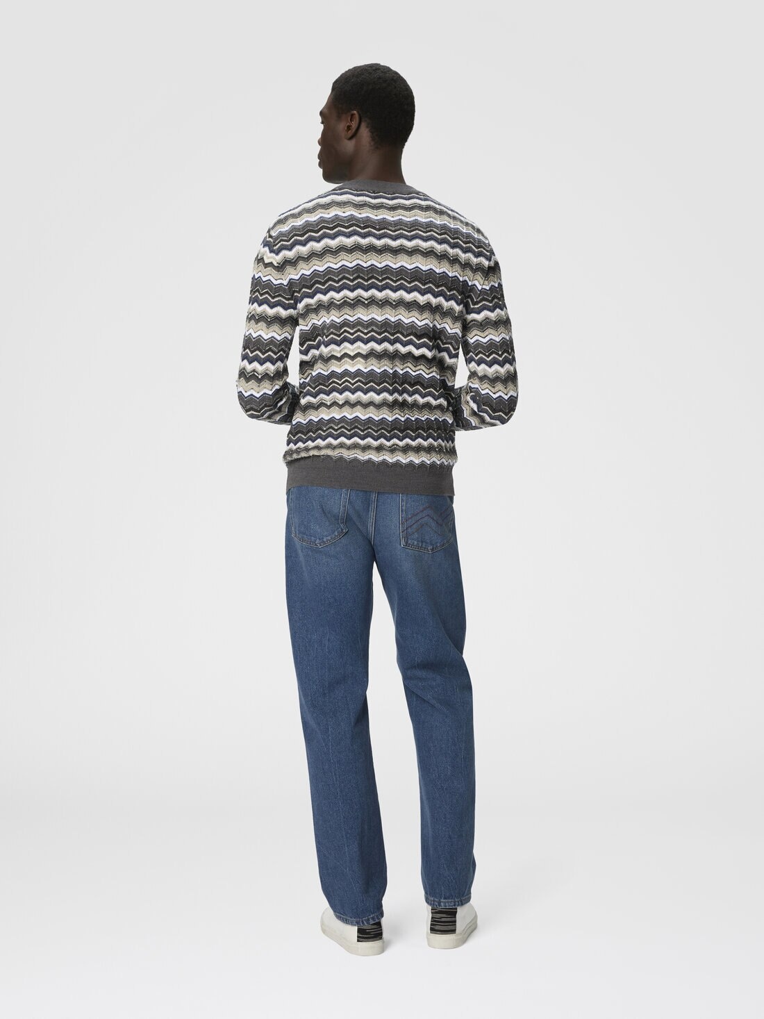 Crew Neck Sweater with Zigzag Pattern - 3