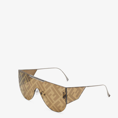 FENDI Brown sunglasses outlook