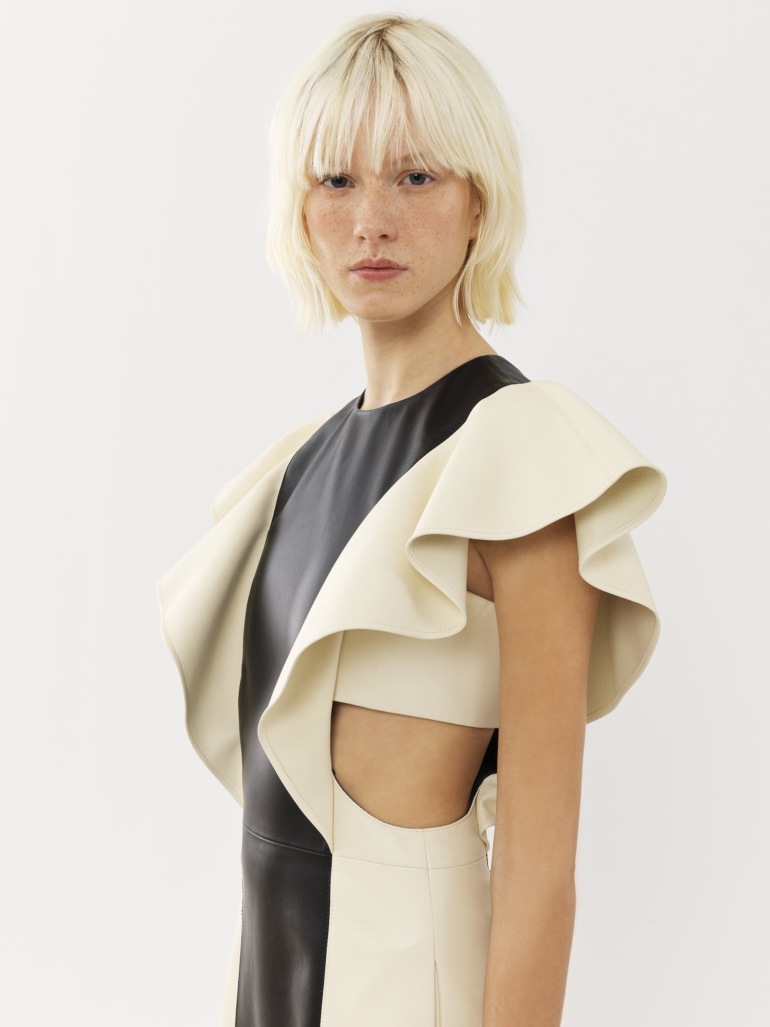 WING-SLEEVE DRESS - 5