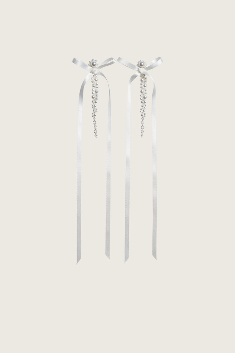 Bow Ribbon Drip Earrings 1