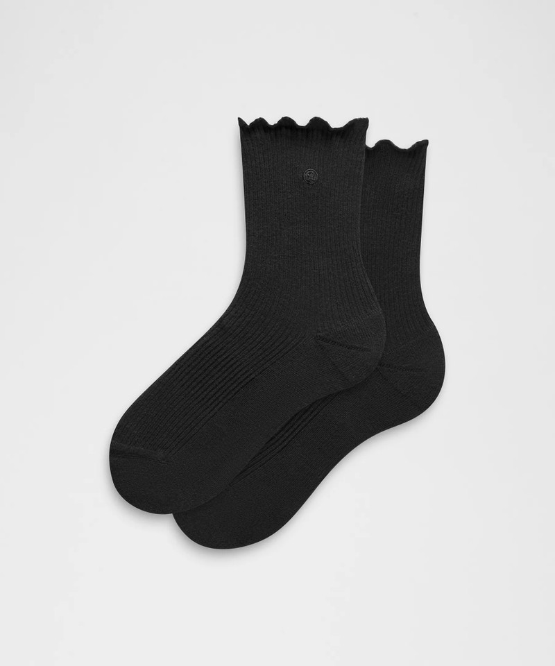 Unisex Lettuce Edge Quarter Socks 1