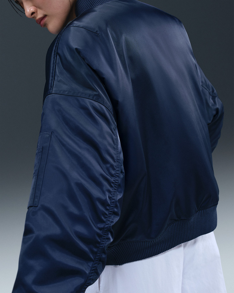 Nike Nike Sportswear Women's Therma-FIT Reversible Bomber Jacket outlook