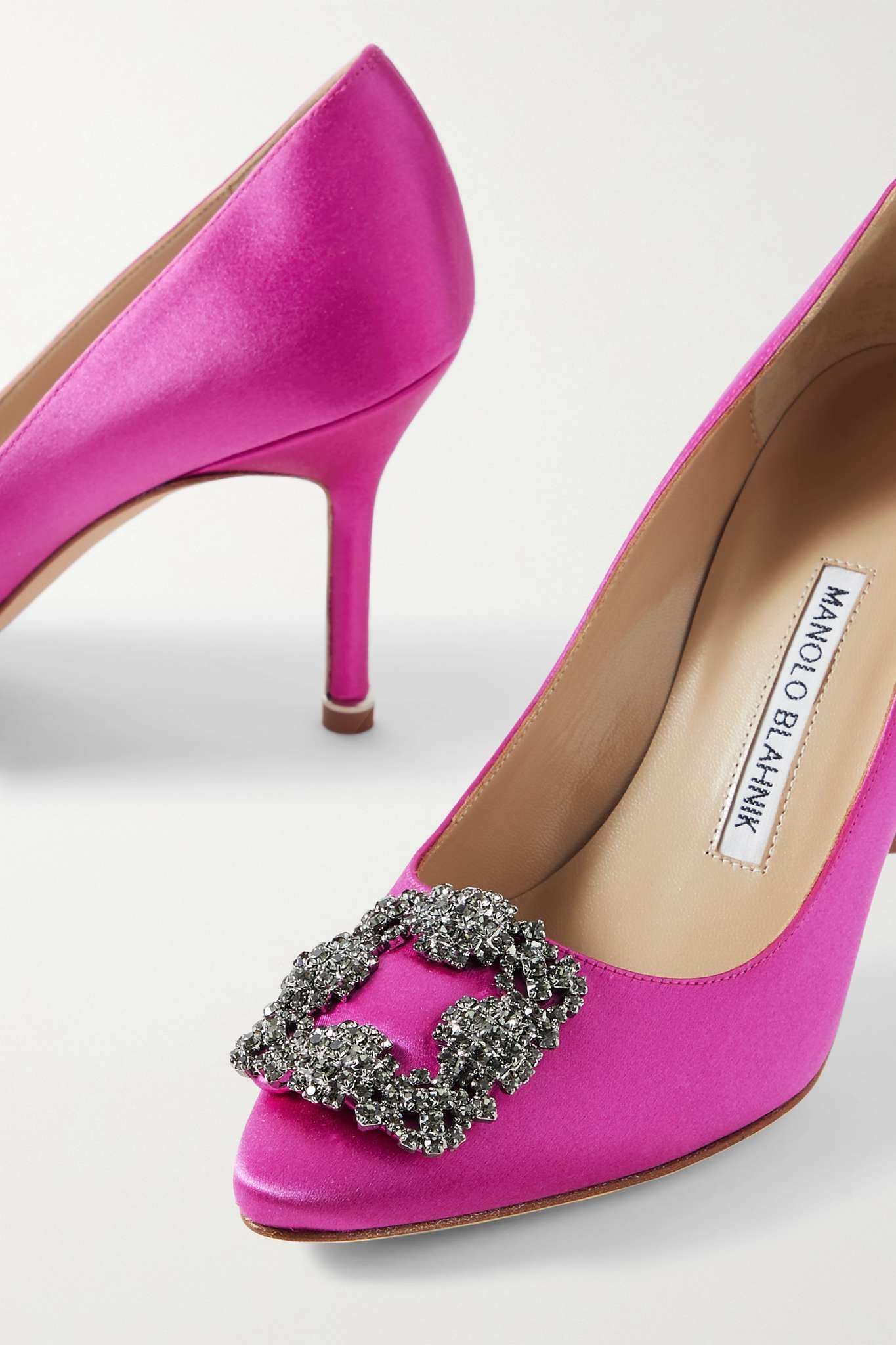 Hangisi 90 crystal-embellished velvet pumps - 4