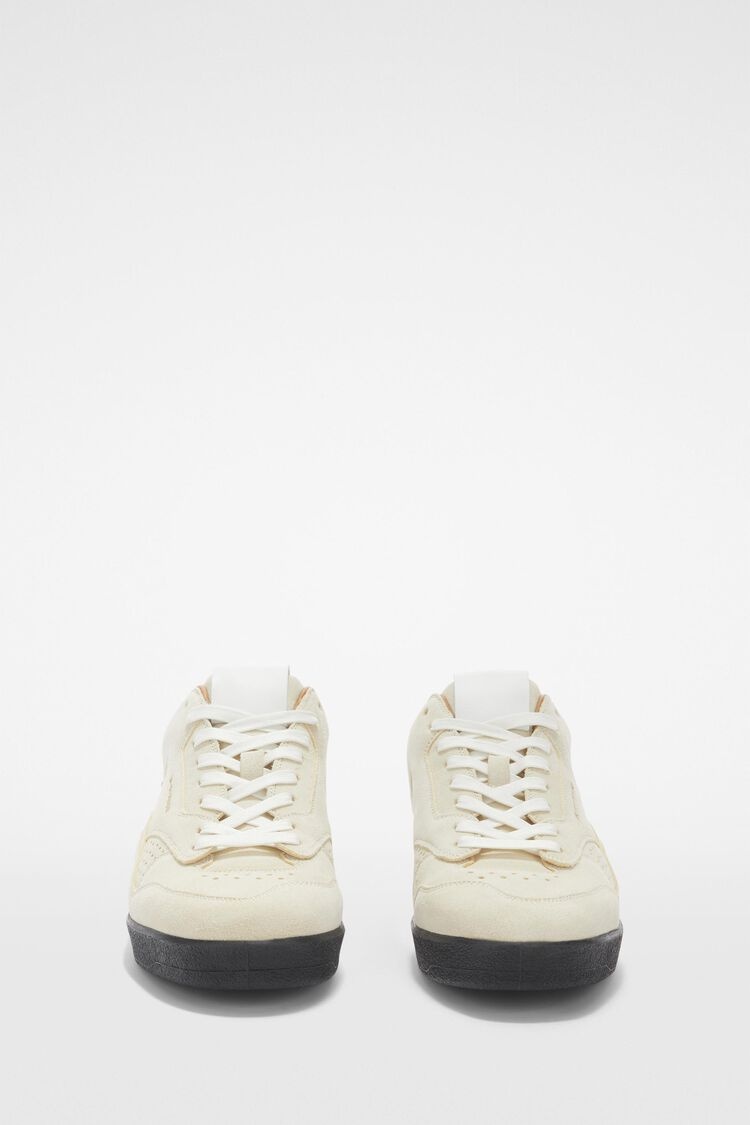 Low-Top Sneakers - 2