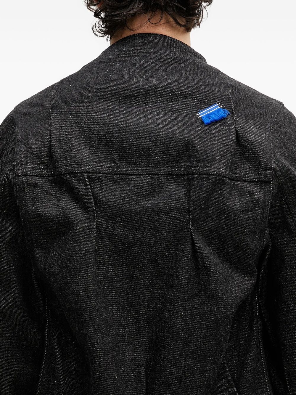 zip-fastening pleated denim jacket - 4