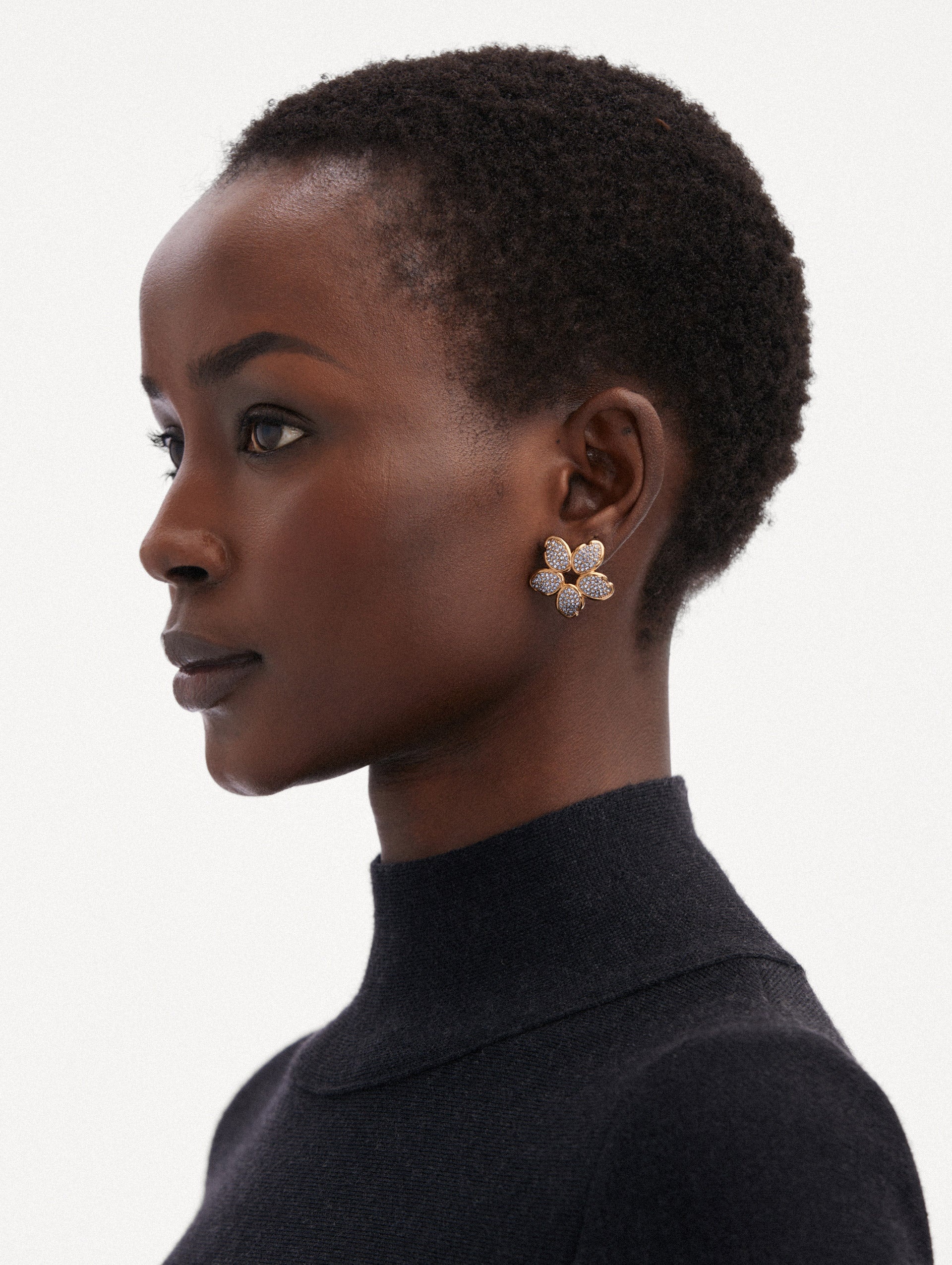 CRYSTAL O FLOWER EARRINGS - 2