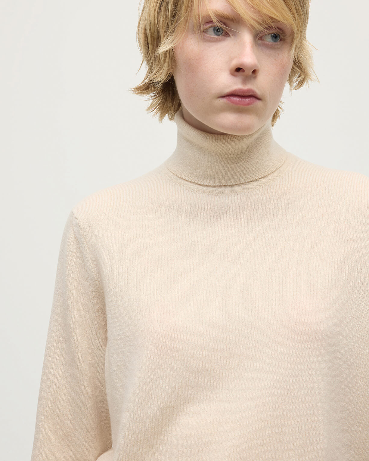 Classic Cashmere Cream Roll Neck Jumper - 5