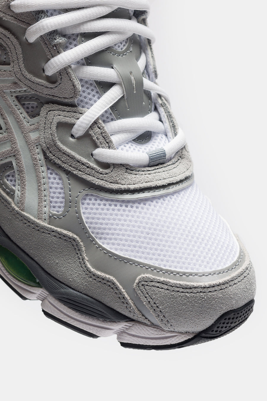 Gel-NYC Sneaker in White/Glacier Grey - 6
