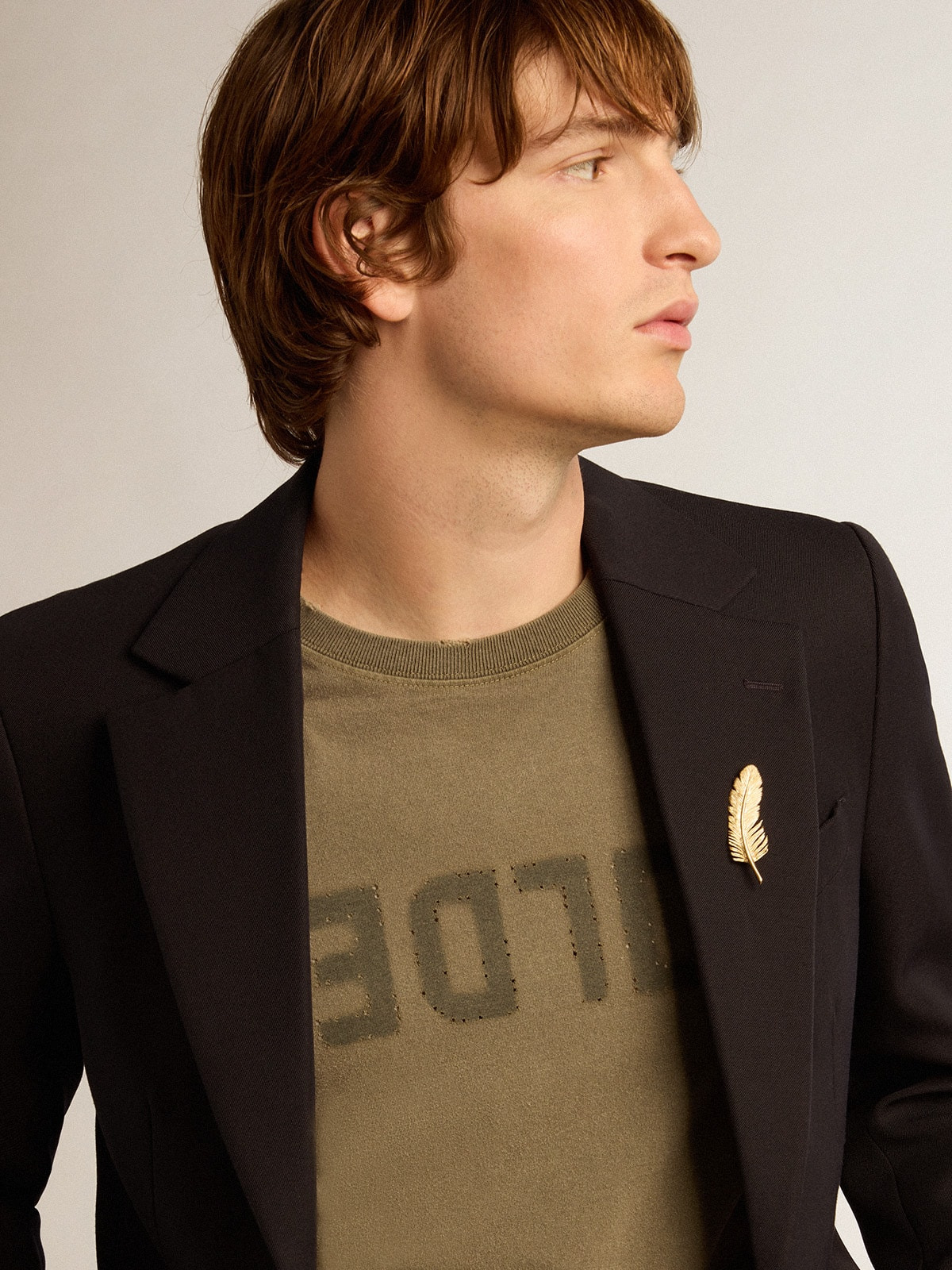 Men's olive green T-shirt with Golden lettering - 2
