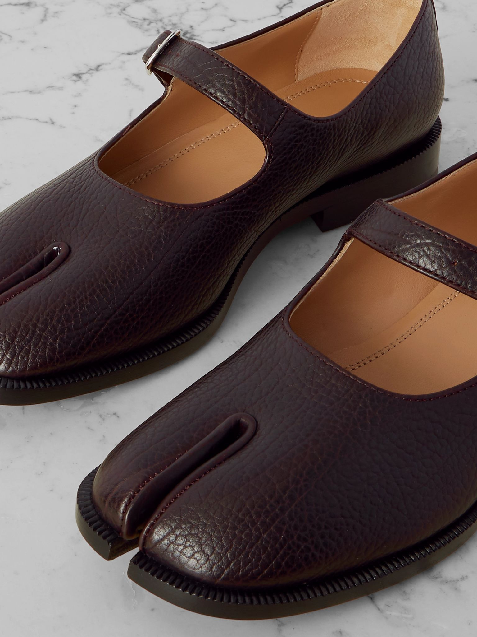 Tabi split-toe textured-leather Mary Jane flats Brown - 4