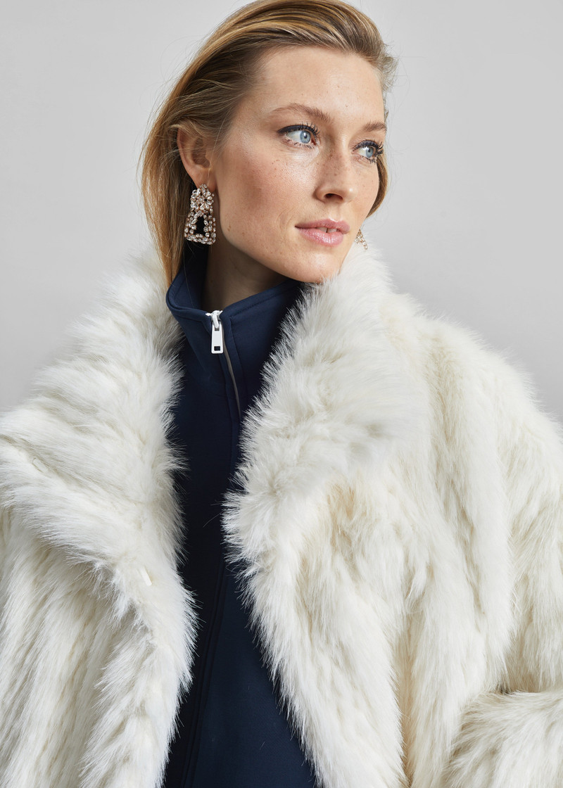 Mortisa Faux Fur Belted Short Coat - Off White 7