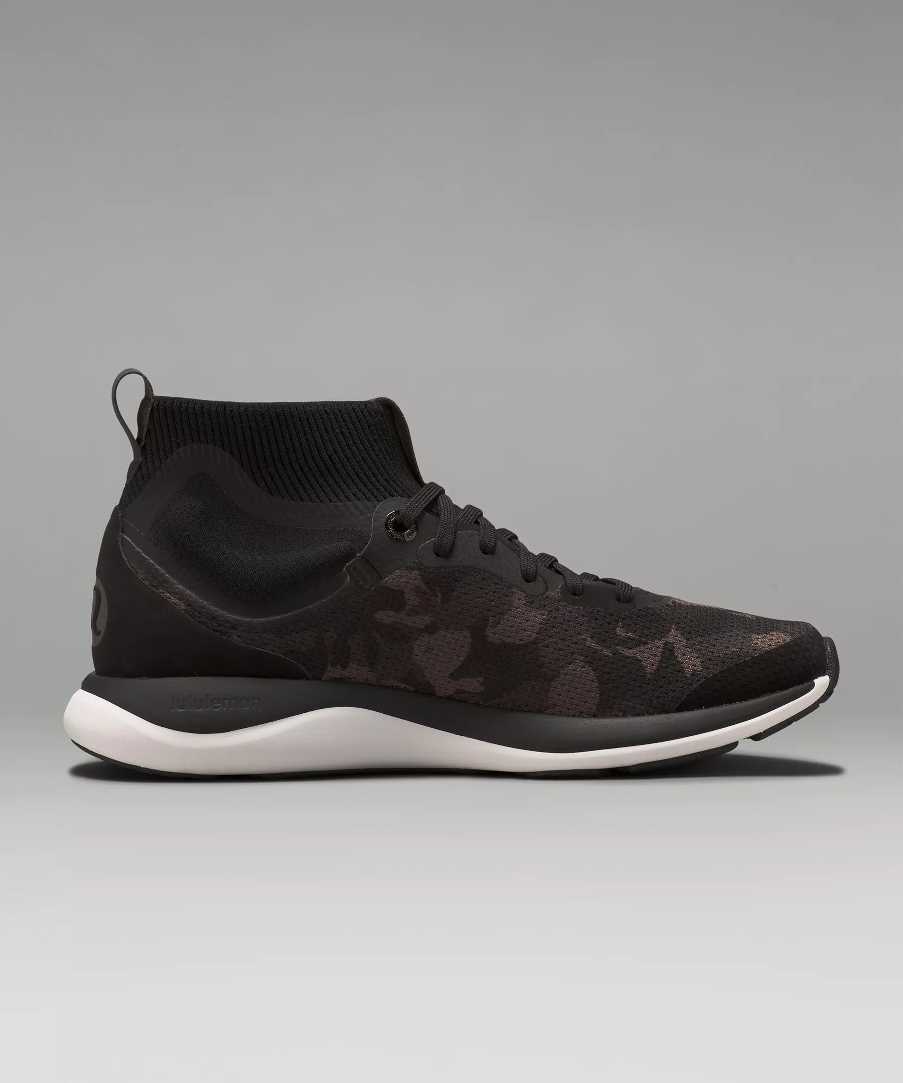 Lunar New Year Women's Chargefeel Mid Workout Shoe - 5