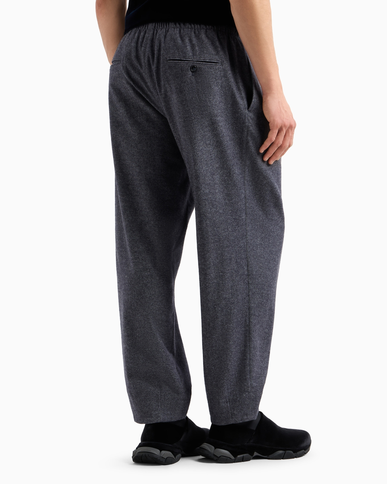SINGLE-PLEAT TROUSERS IN CASHMERE-BLEND FLANNEL - 3