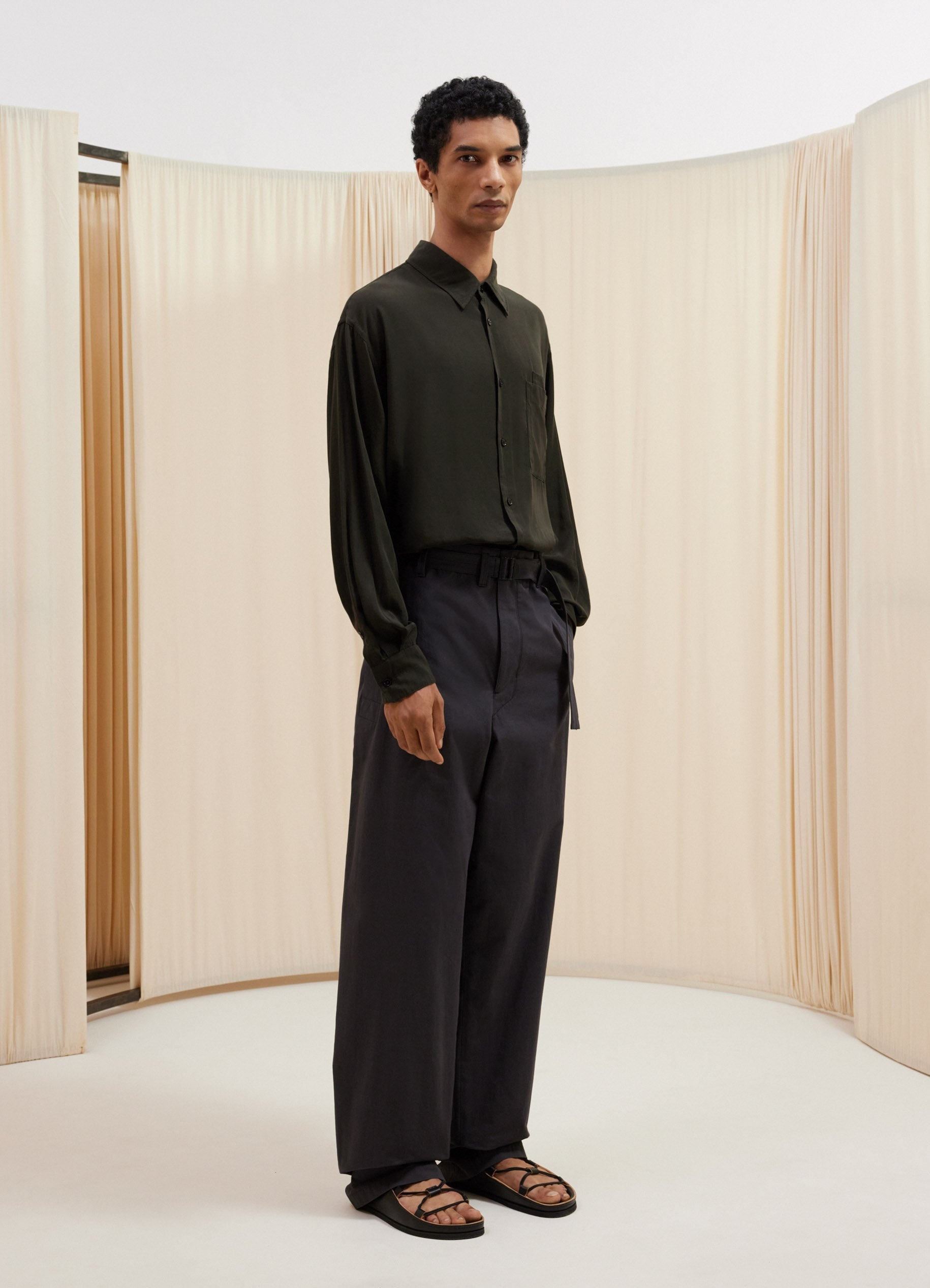 SEAMLESS BELTED PANTS - 4