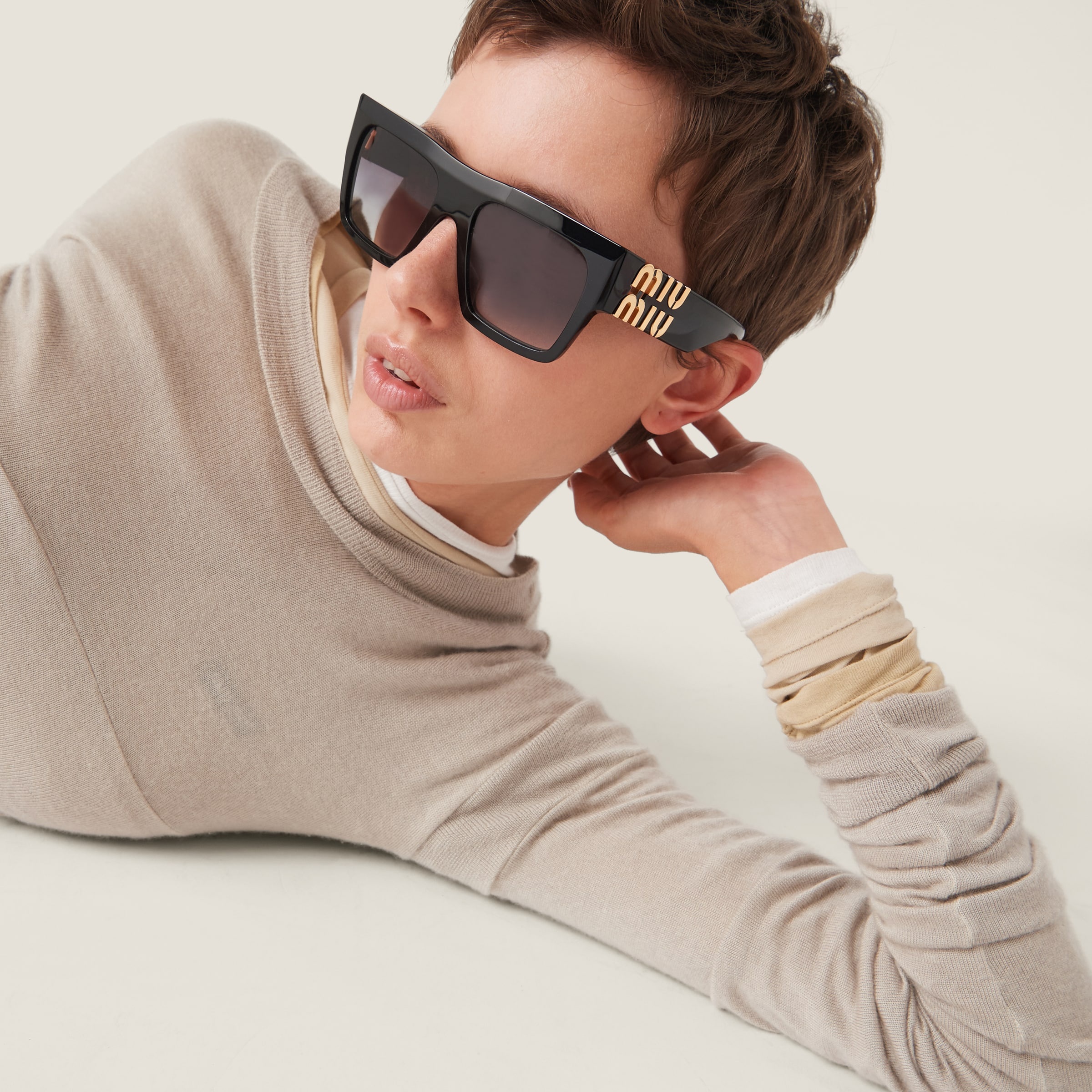 Miu Miu Miu Glimpse sunglasses | REVERSIBLE