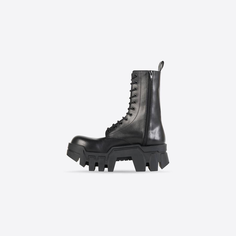 Women's Bulldozer Lace-up Boot in Black 5