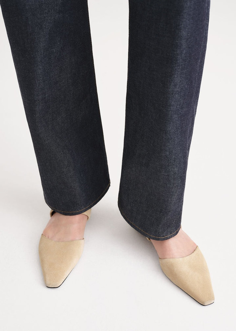 Totême The Pointy Flat ecru outlook
