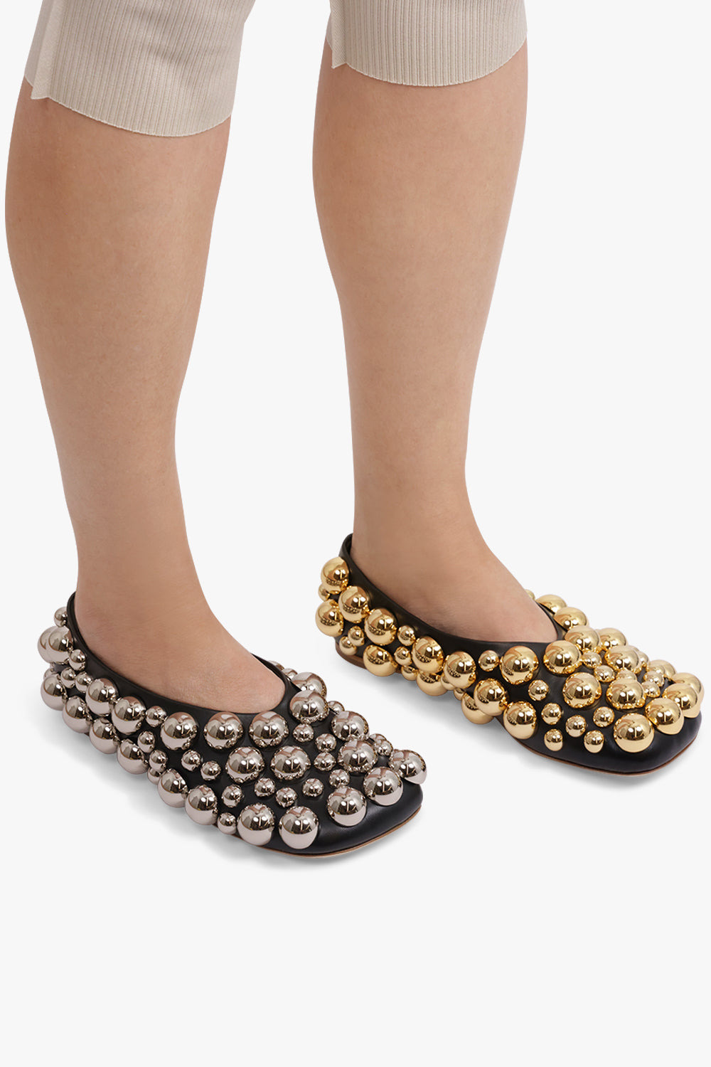 MISMATCHED DORA EMBELLISHED FLAT SLIPPER | BLACK/SILVER/GOLD - 7