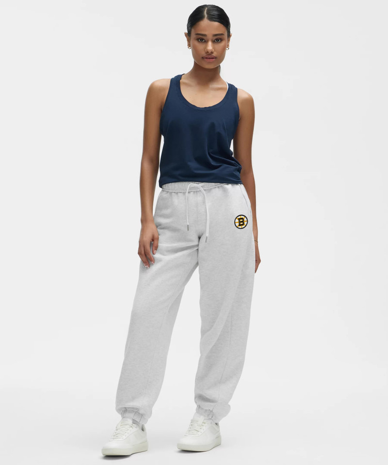 Scuba Mid-Rise Oversized Jogger *Boston Bruins 1