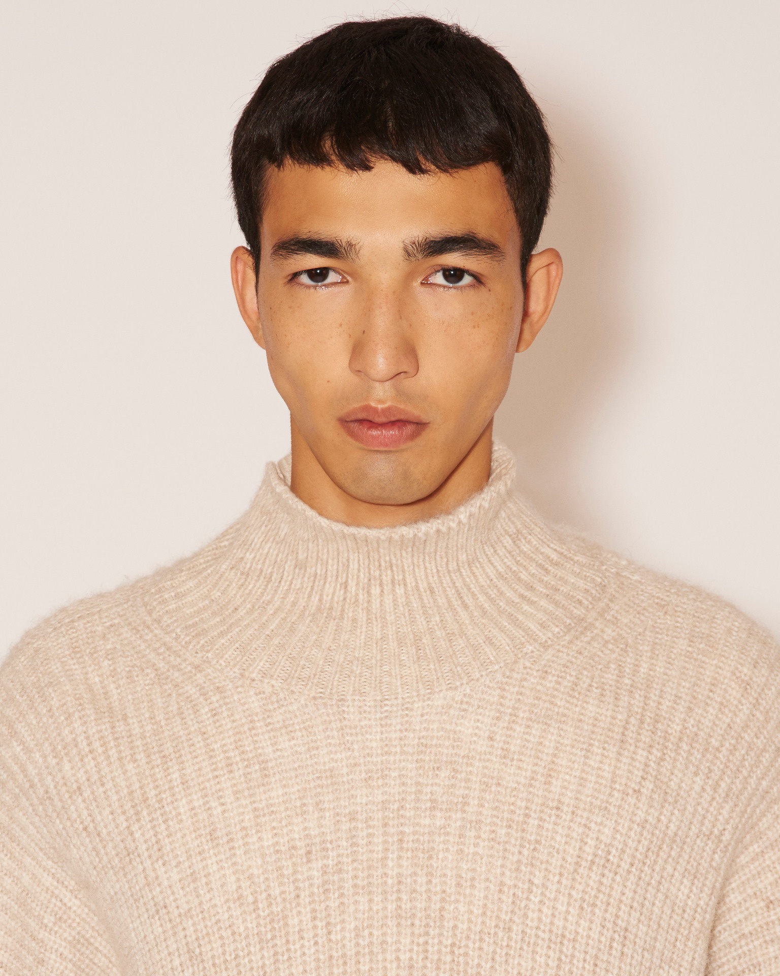 YANA MENS - Ribbed alpaca turtleneck sweater - Beige - 5