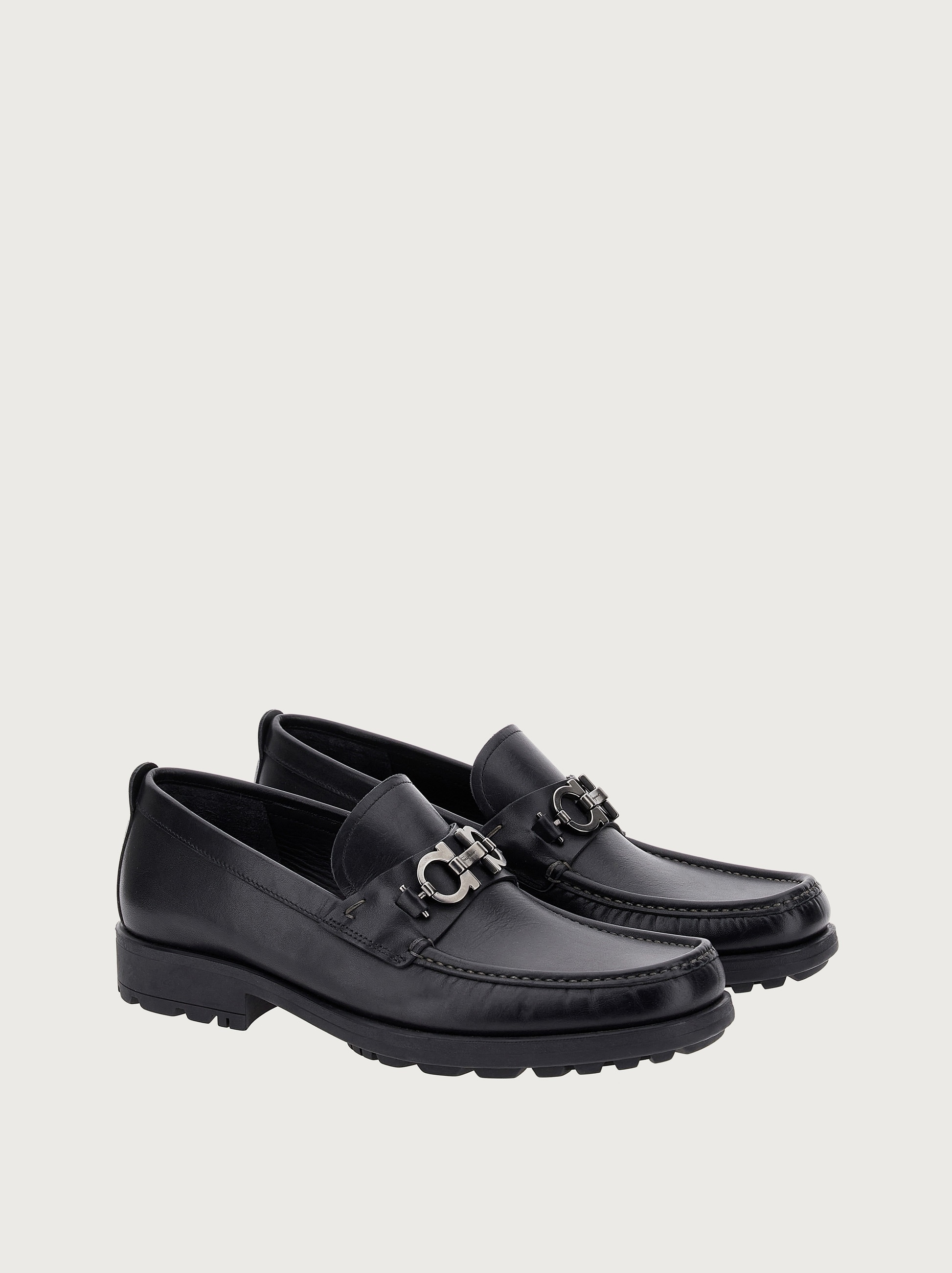 Moccasin with Gancini ornament - 5