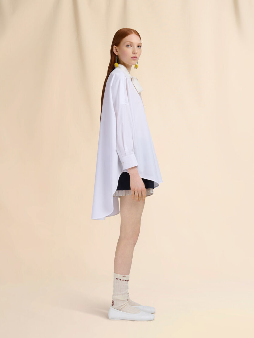 DEEP BLUE WOOL SHORTS WITH VISIBLE LINING - 5