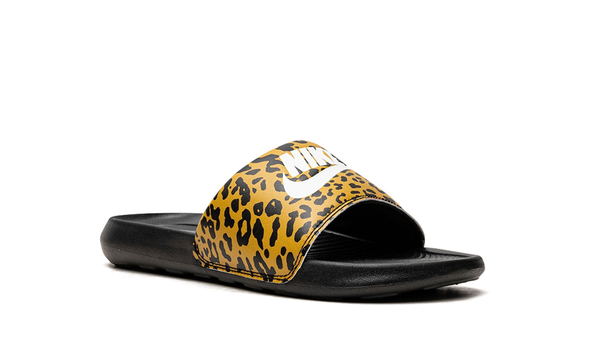 WMNS Victori One "Cheetah Print" - 7