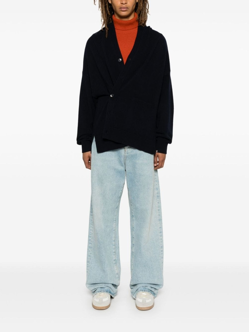 extreme cashmere Nº24 Tokio cardigan outlook
