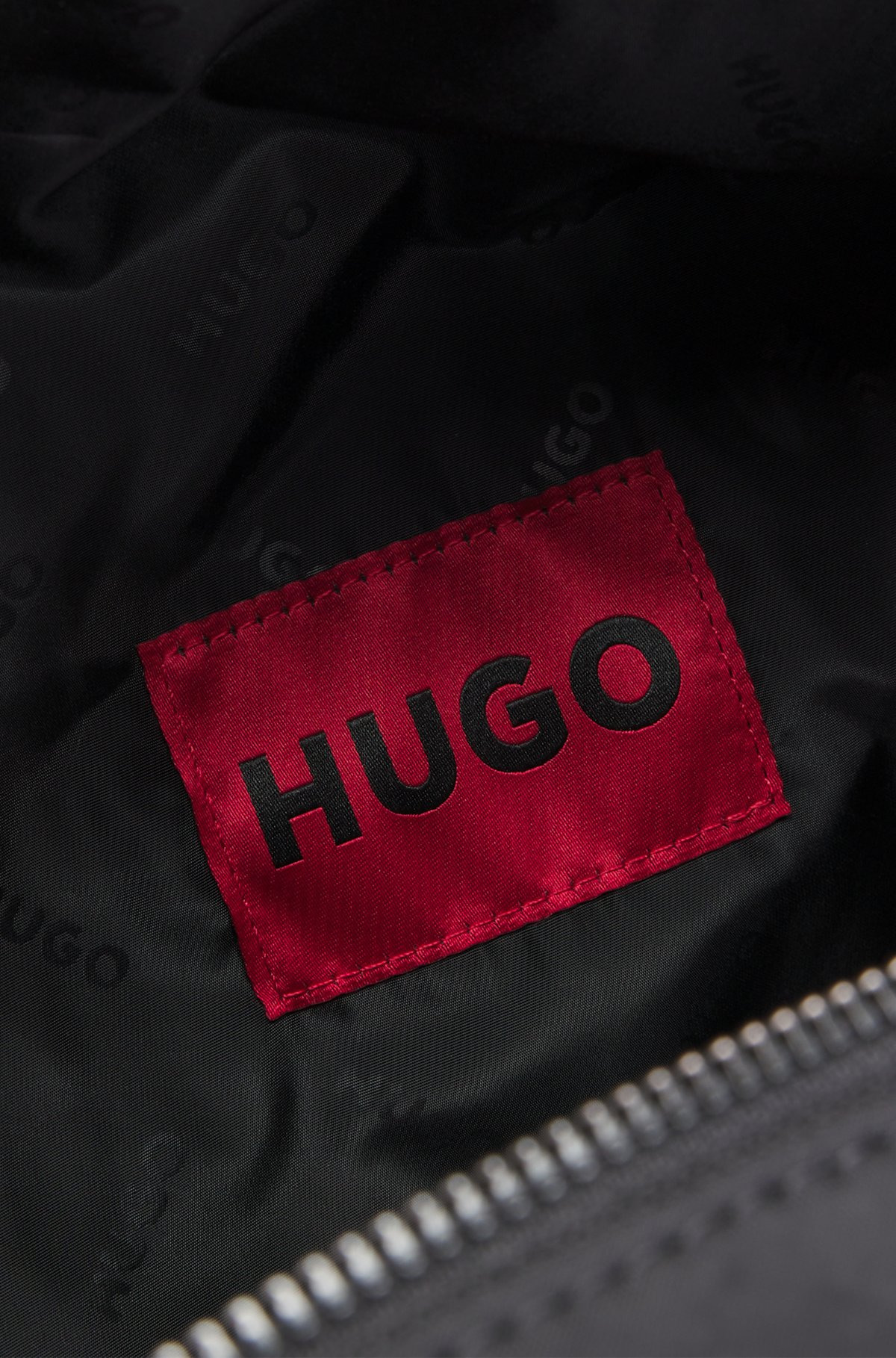 LOGO-STRAP HOLDALL WITH CONTRAST BRANDING - 6