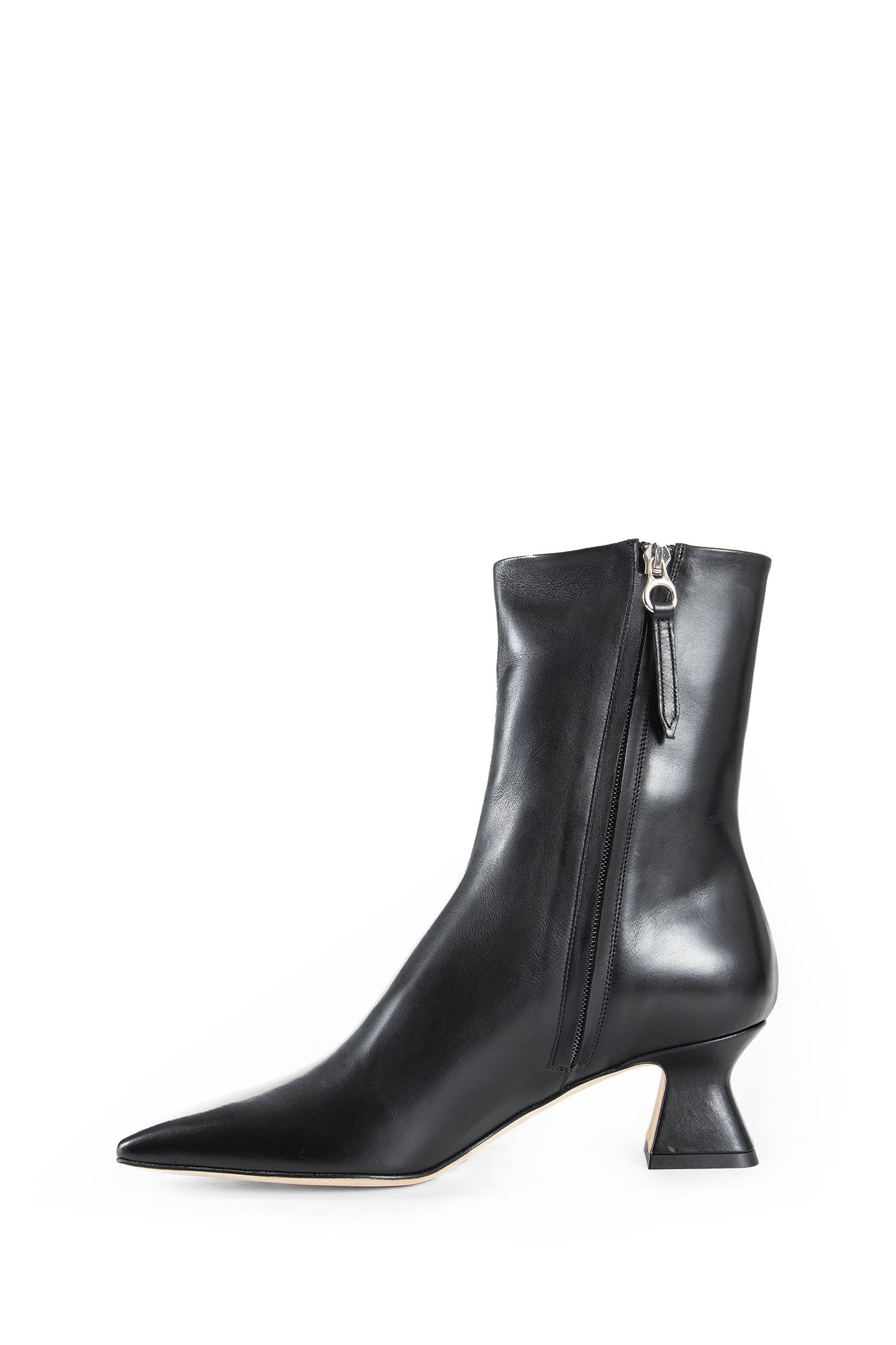 Aeyde-Man-Boots - 4