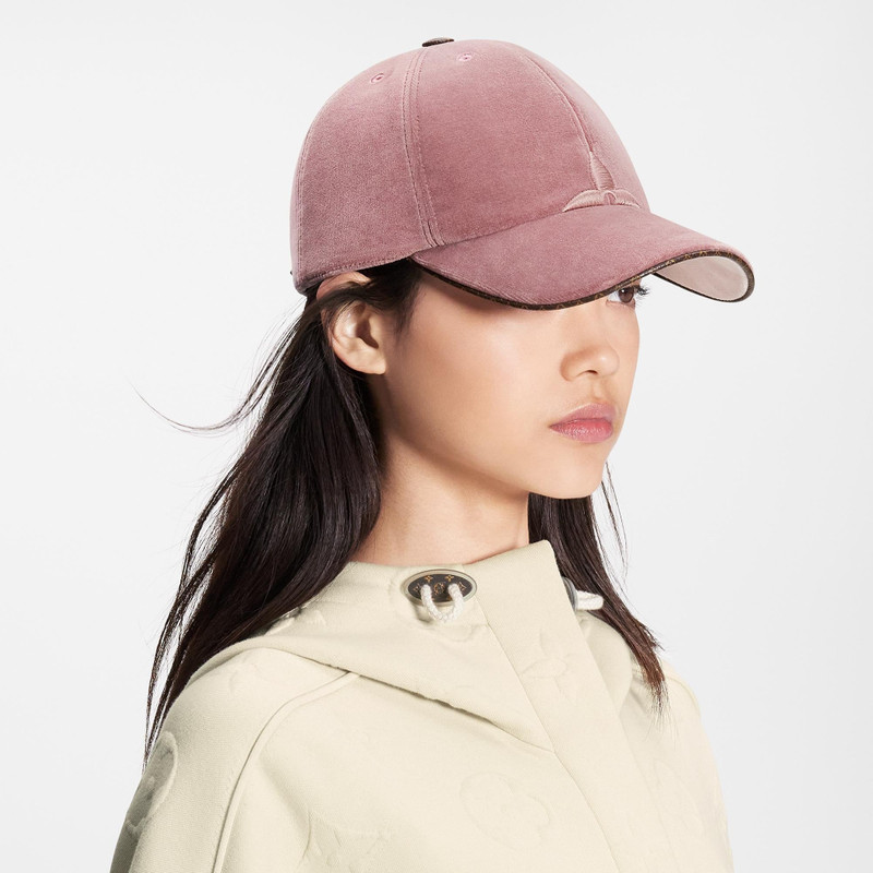 Louis Vuitton LV Touch Cap outlook