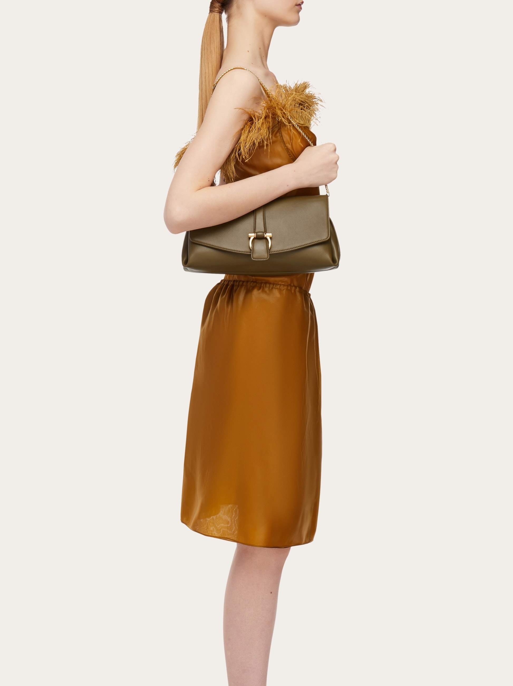 Front flap crossbody bag (M) - 3