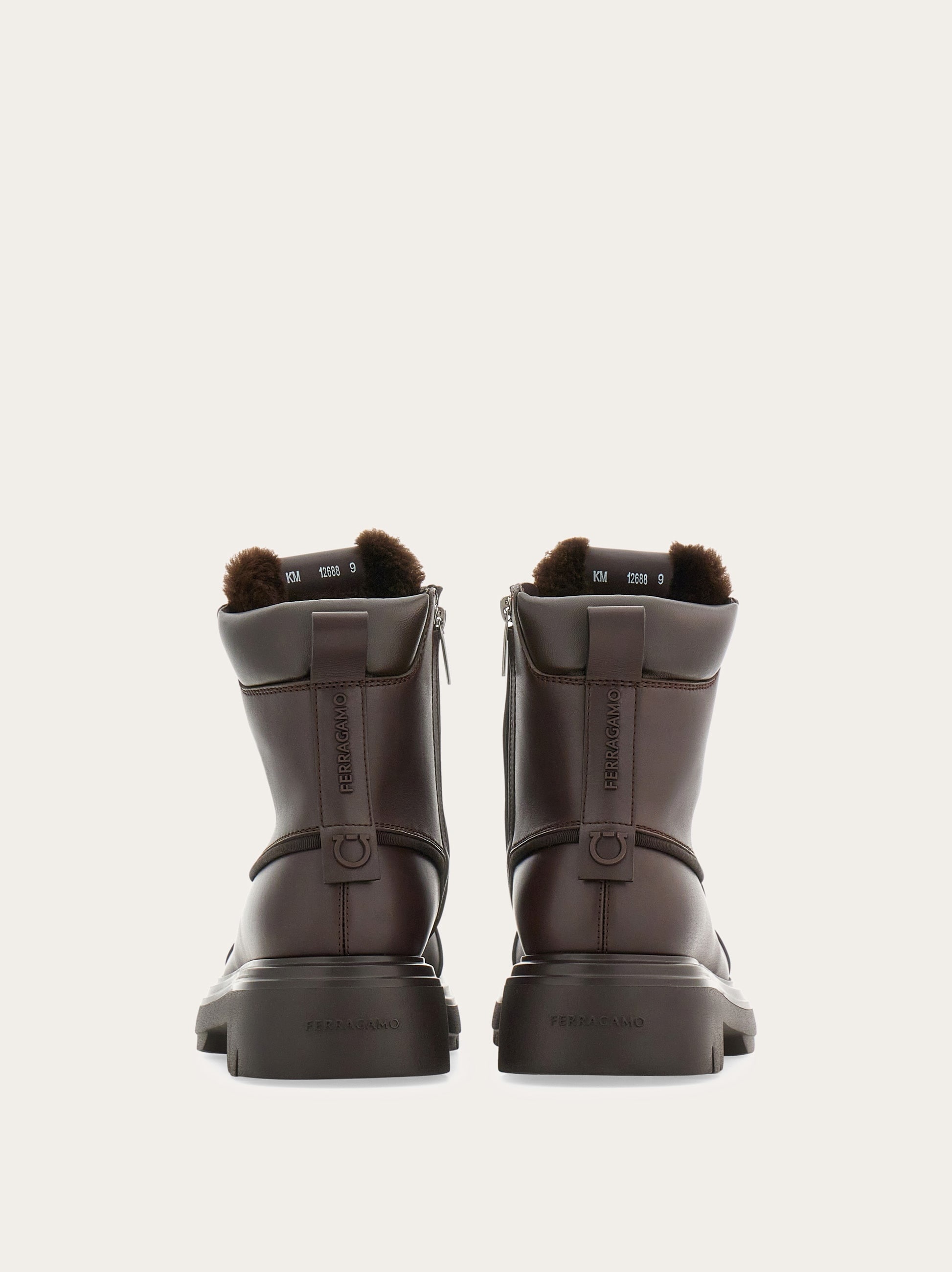 Combat boot with maxi-tongue - 3