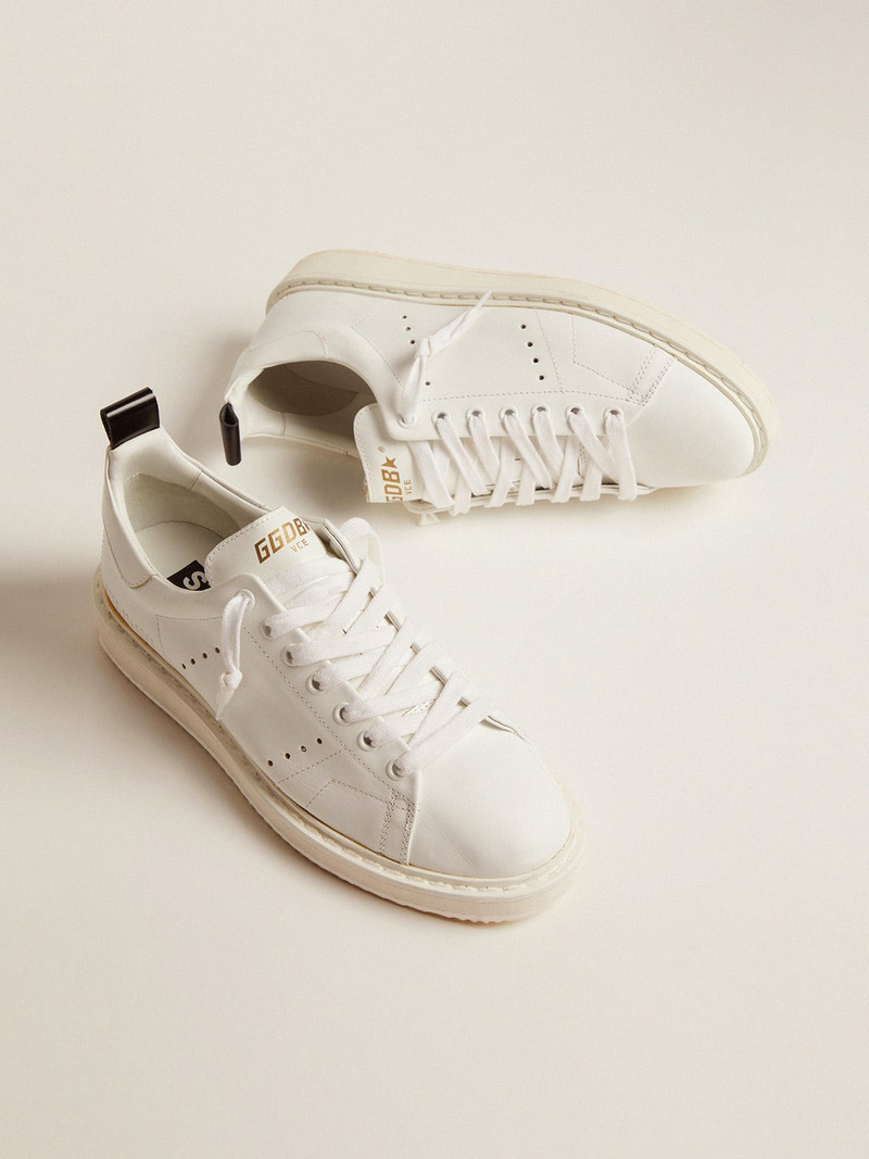 Golden Goose Men's Starter in leather with star on the heel tab outlook