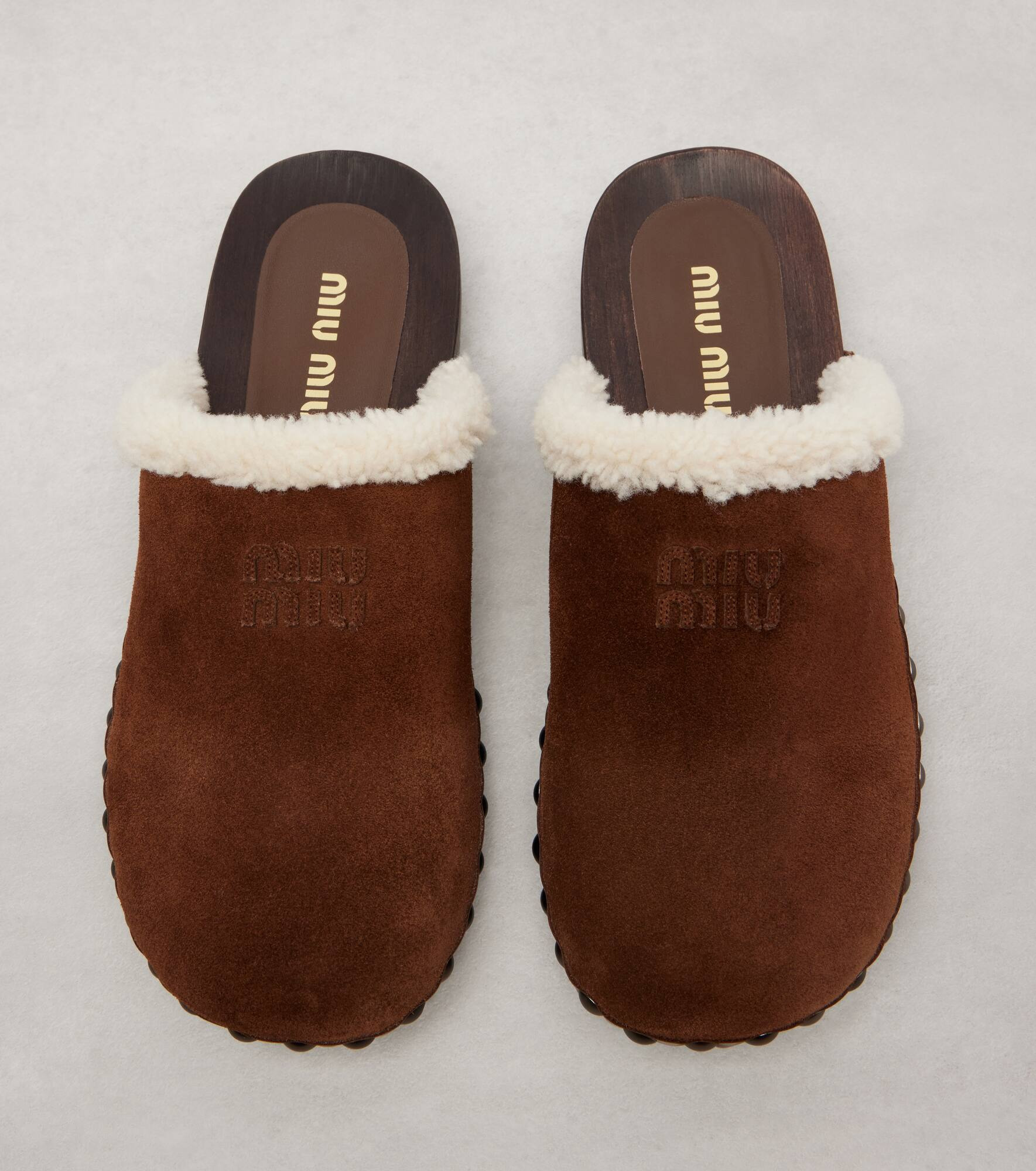 Shearling-lined suede clogs - 5